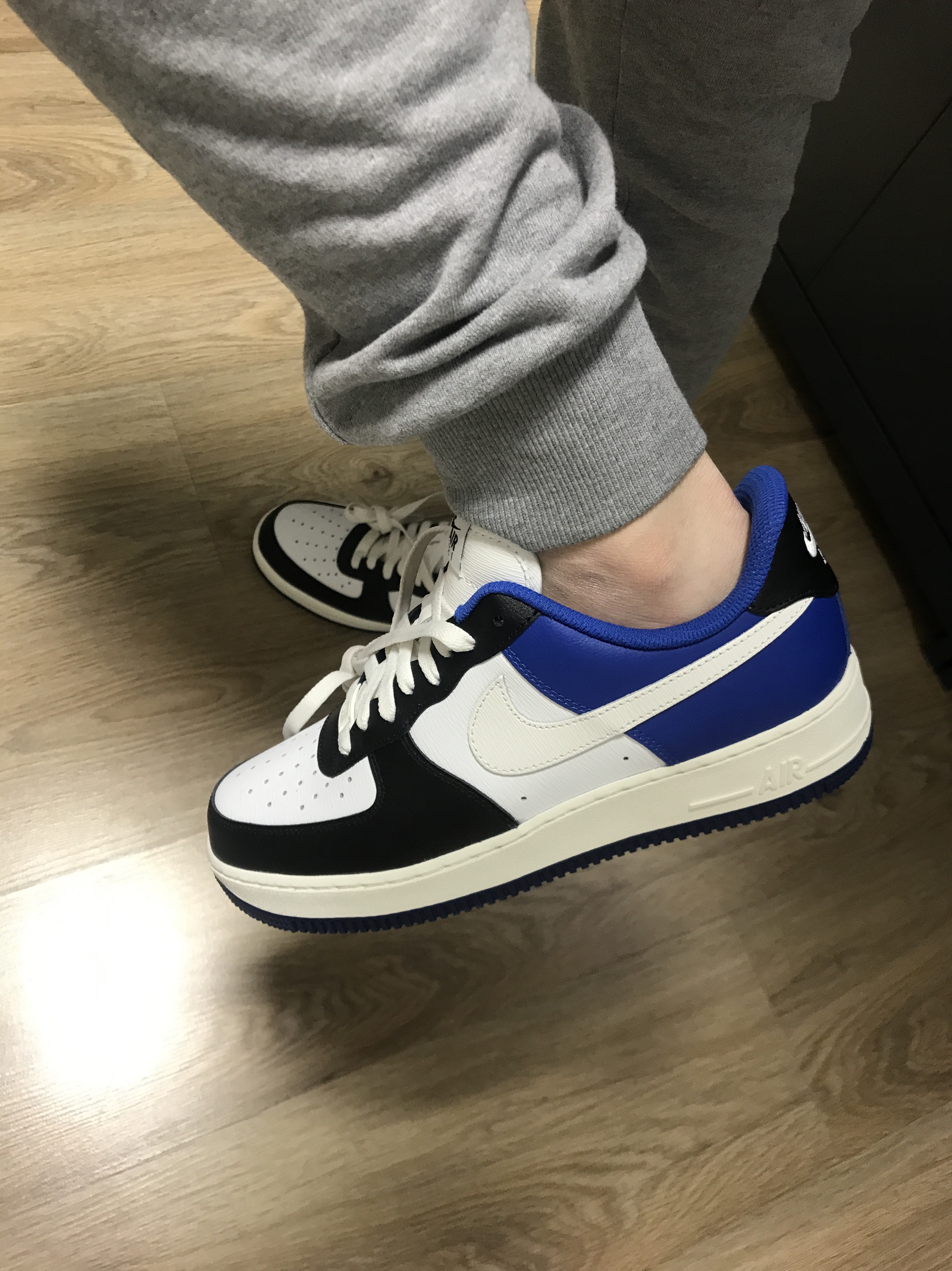 Jordan 1 x Travis Scott x Fragment Retro Low OG SP Military Blue 착용 스타일 - 2