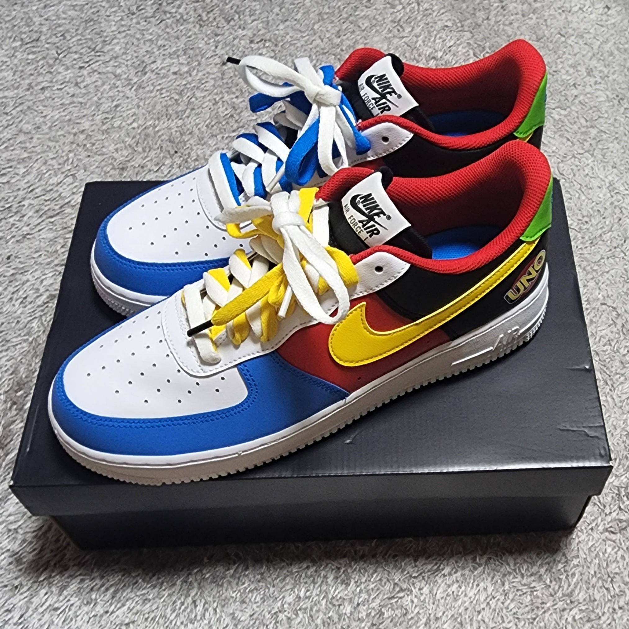 Nike x UNO Air Force 1 '07 QS White Yellow Zest 착용 스타일