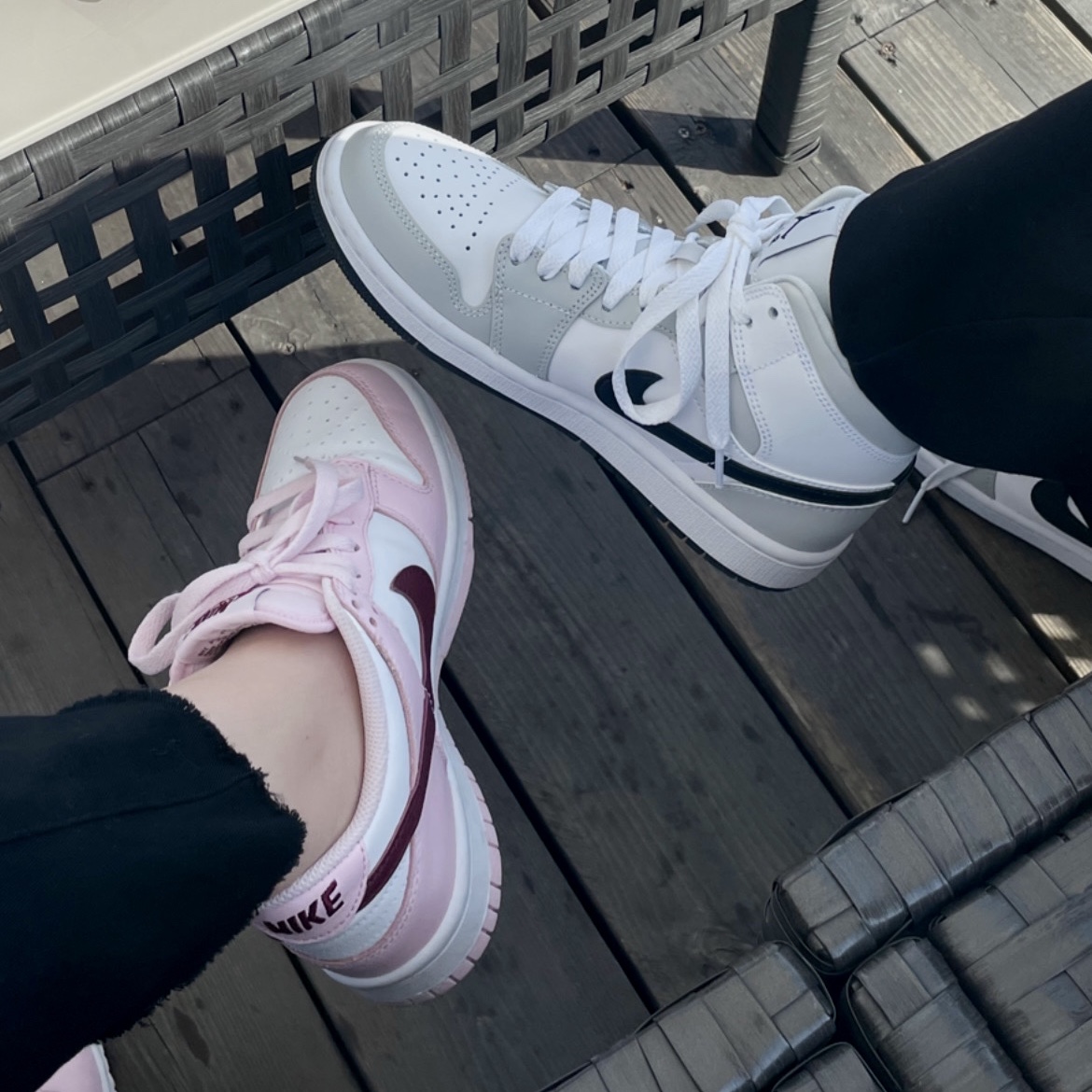 (GS) Nike Dunk Low Pink Foam, (W) Jordan 1 Mid Grey Fog 착용 스타일 - 2
