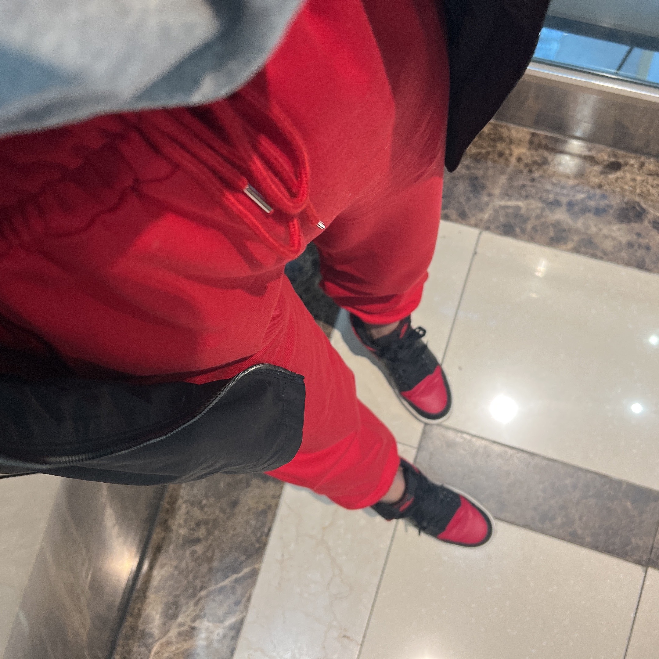 Jordan 1 Mid Triple White, Balenciaga Triple S White 2018 착용 스타일 - 4