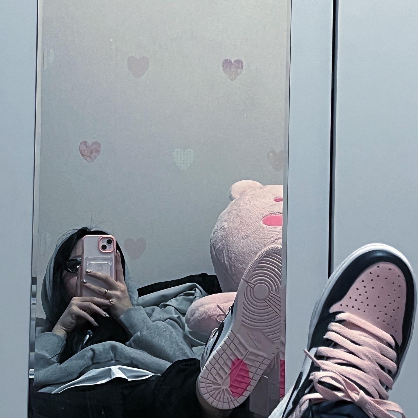 (W) Jordan 1 Retro High OG Atmosphere 착용 스타일 - 1