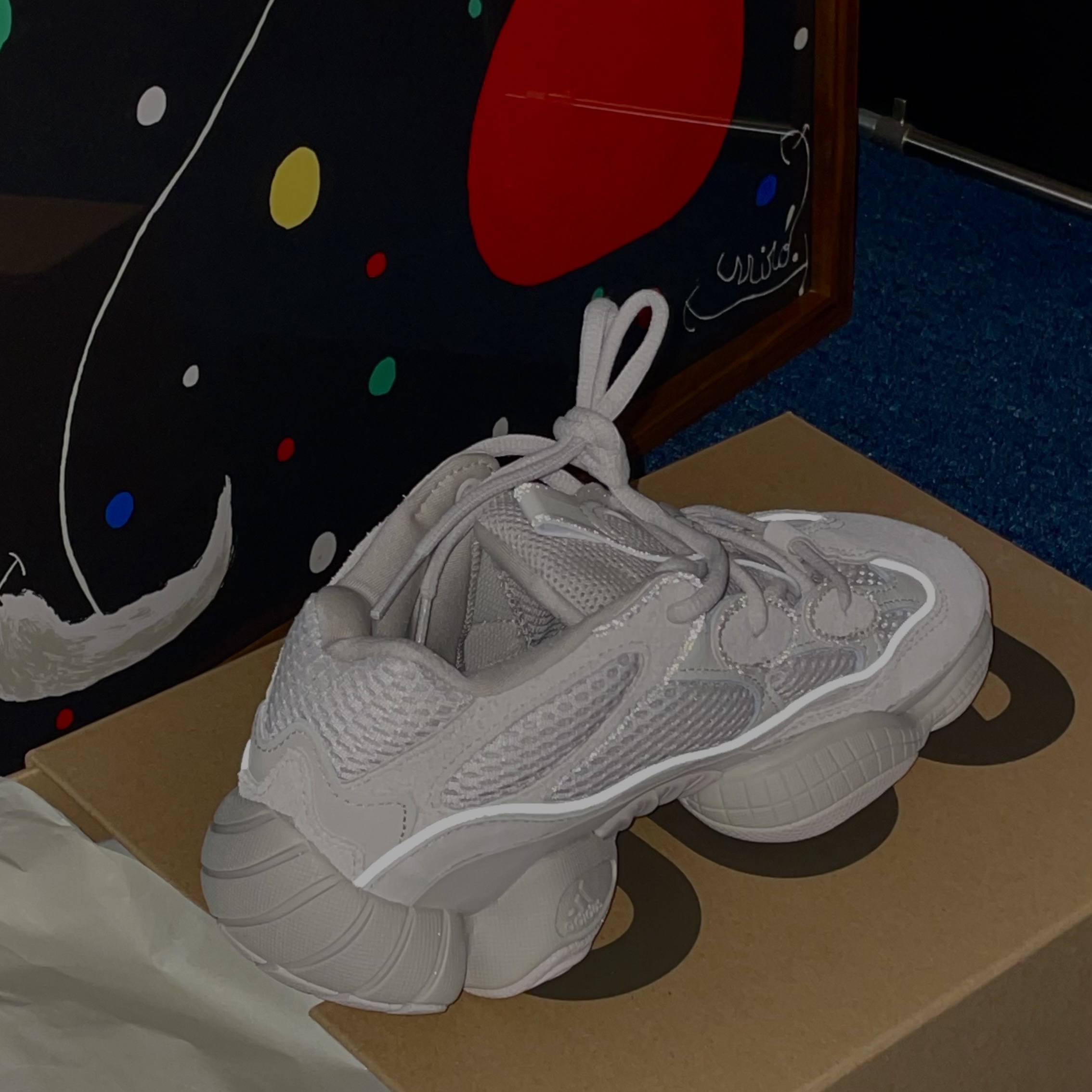 Adidas Yeezy 500 Blush 2022 착용 스타일