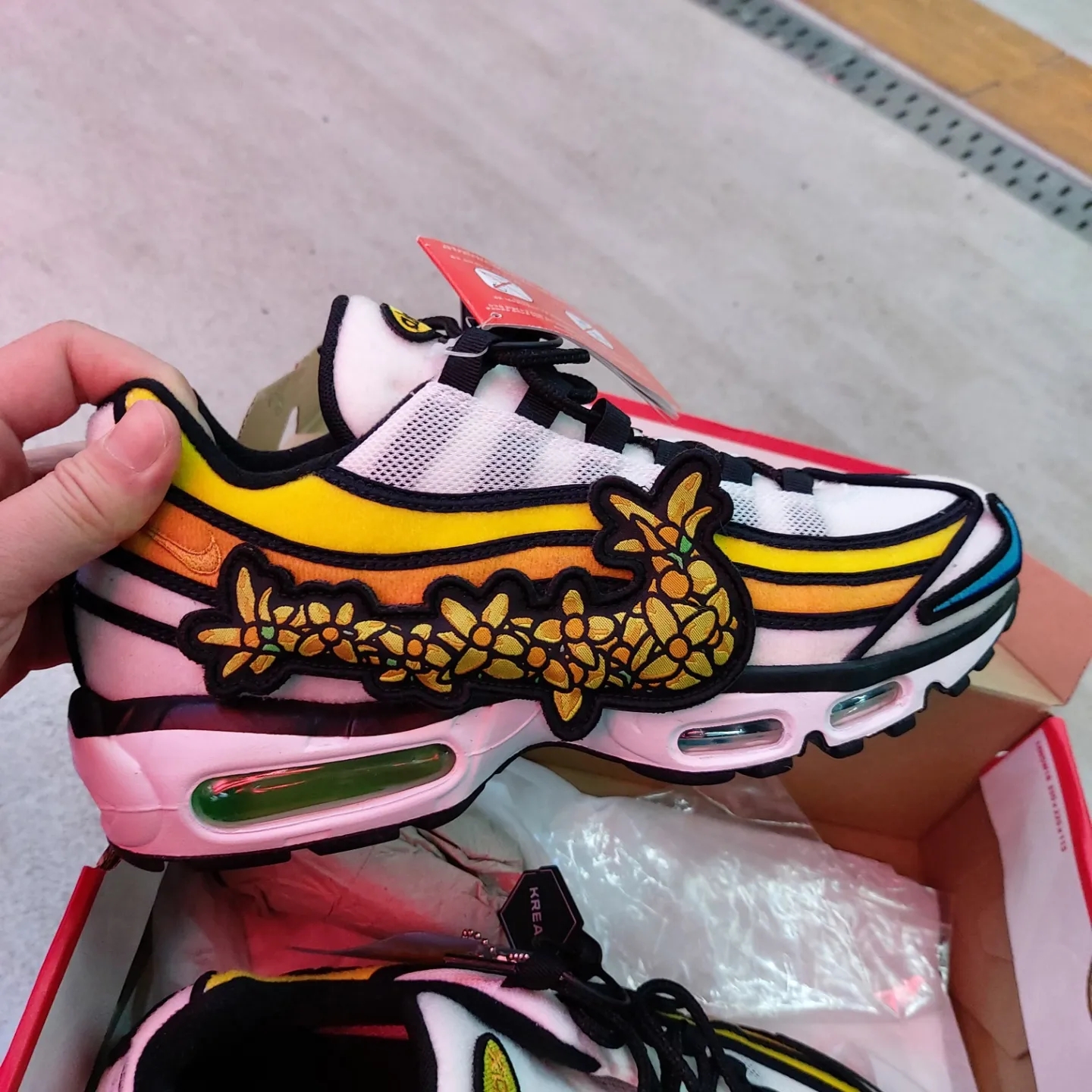 Nike Air Max 95 Pollen Rise 착용 스타일 - 4