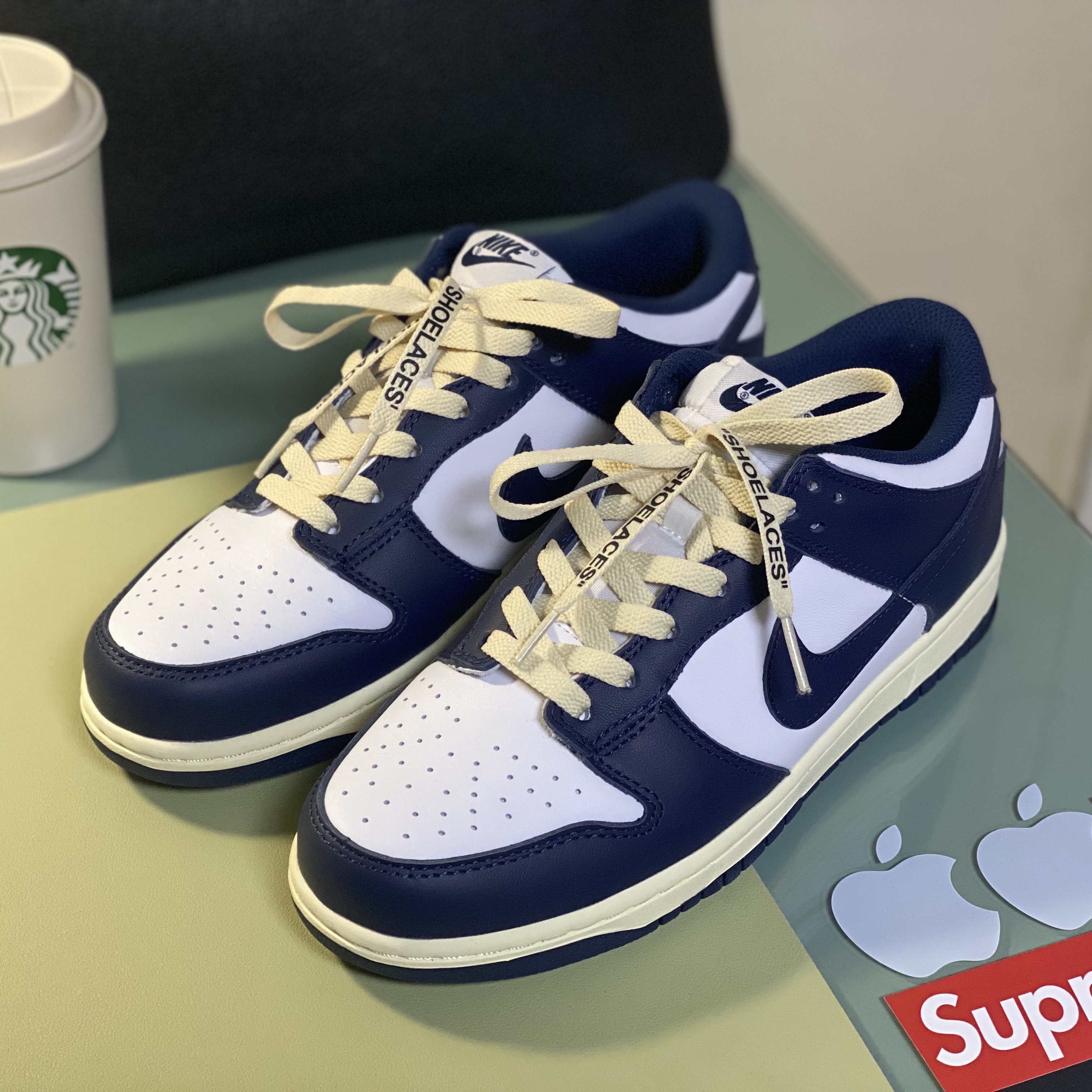 (W) Nike Dunk Low Vintage Midnight Navy 착용 스타일