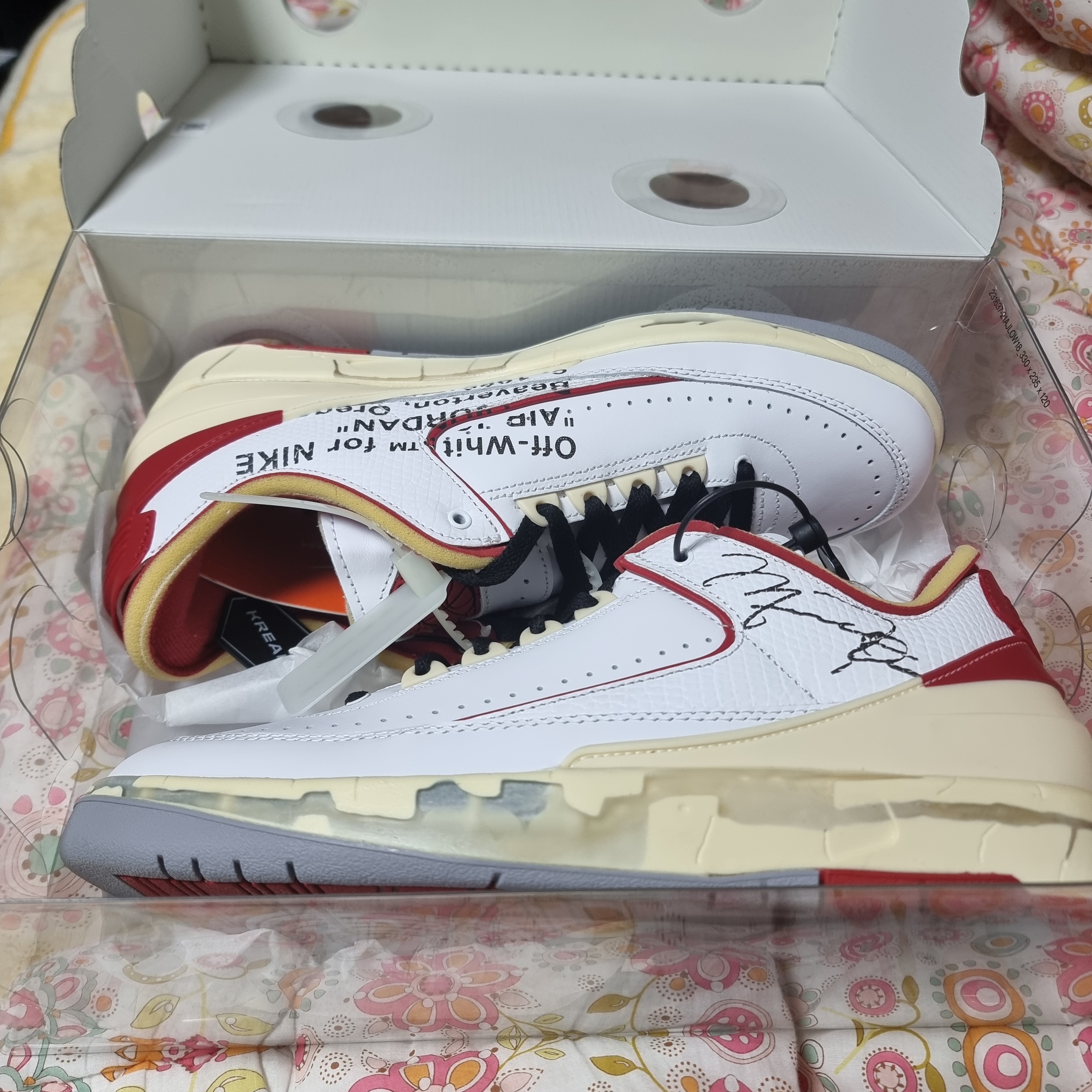 Nike Dunk Low Retro PRM Halloween, Jordan 2 x Off-White Retro Low SP White and Varsity Red 착용 스타일 - 2