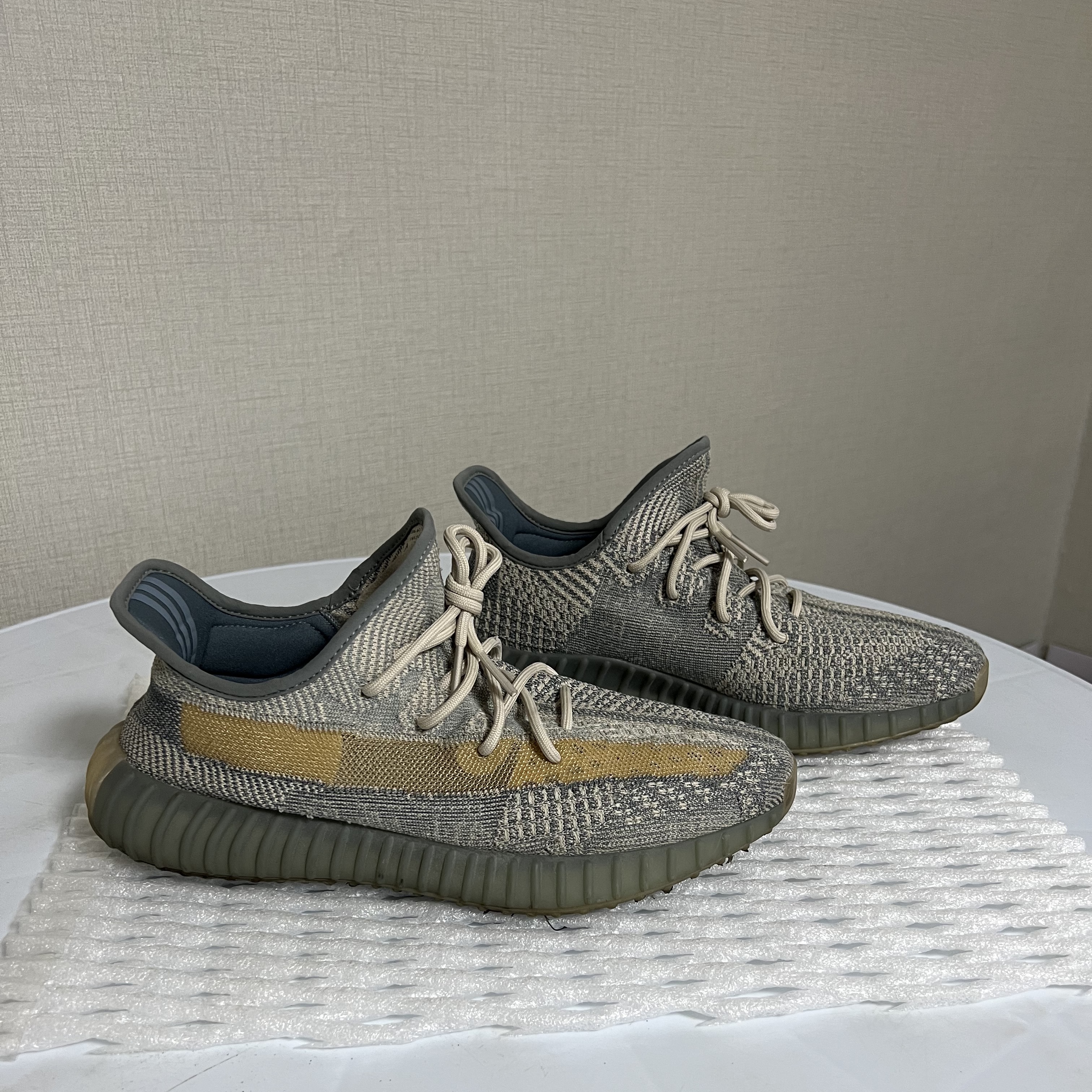 Adidas Yeezy Boost 350 V2 Israfil 착용 스타일 - 2