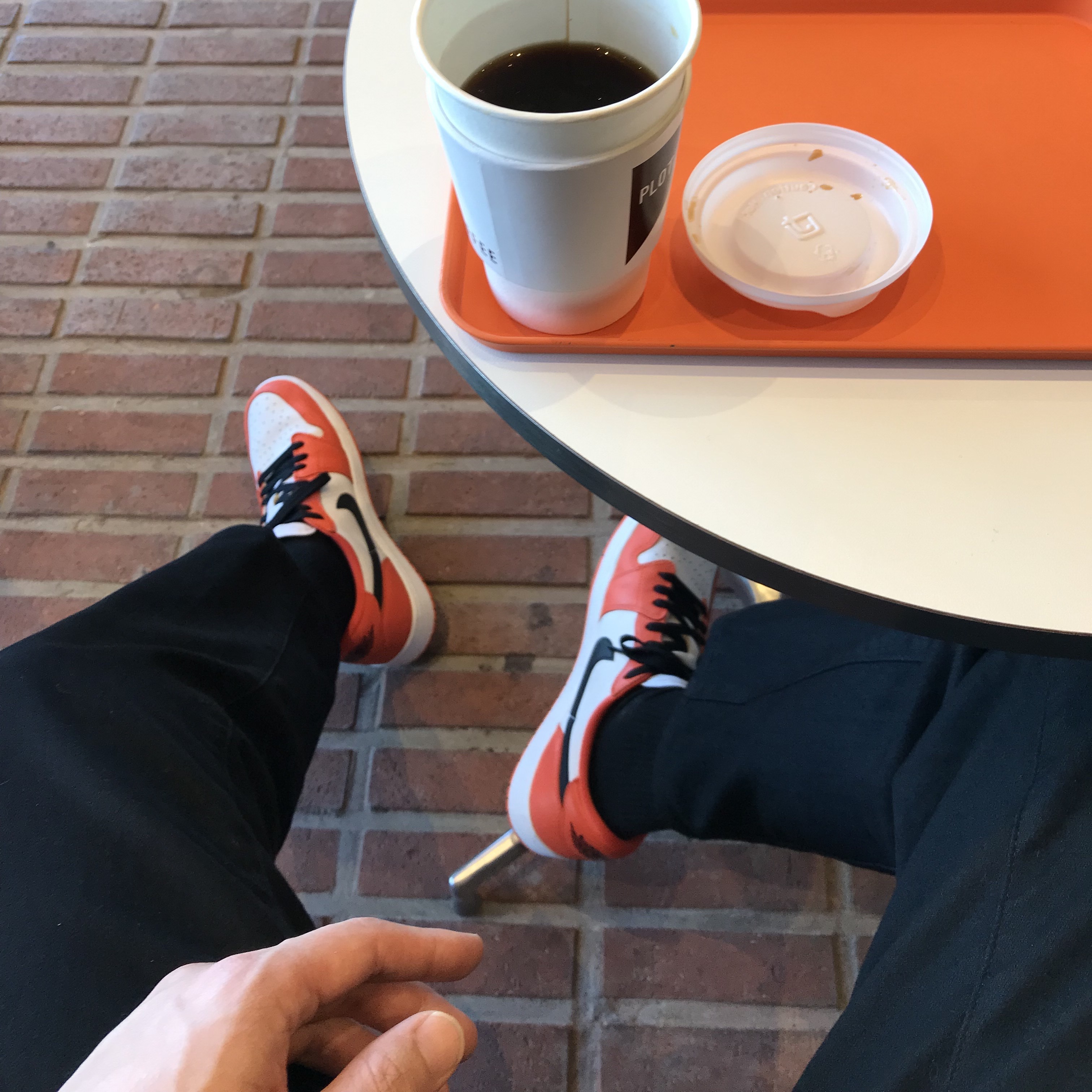 Jordan 1 Low OG Starfish 착용 스타일