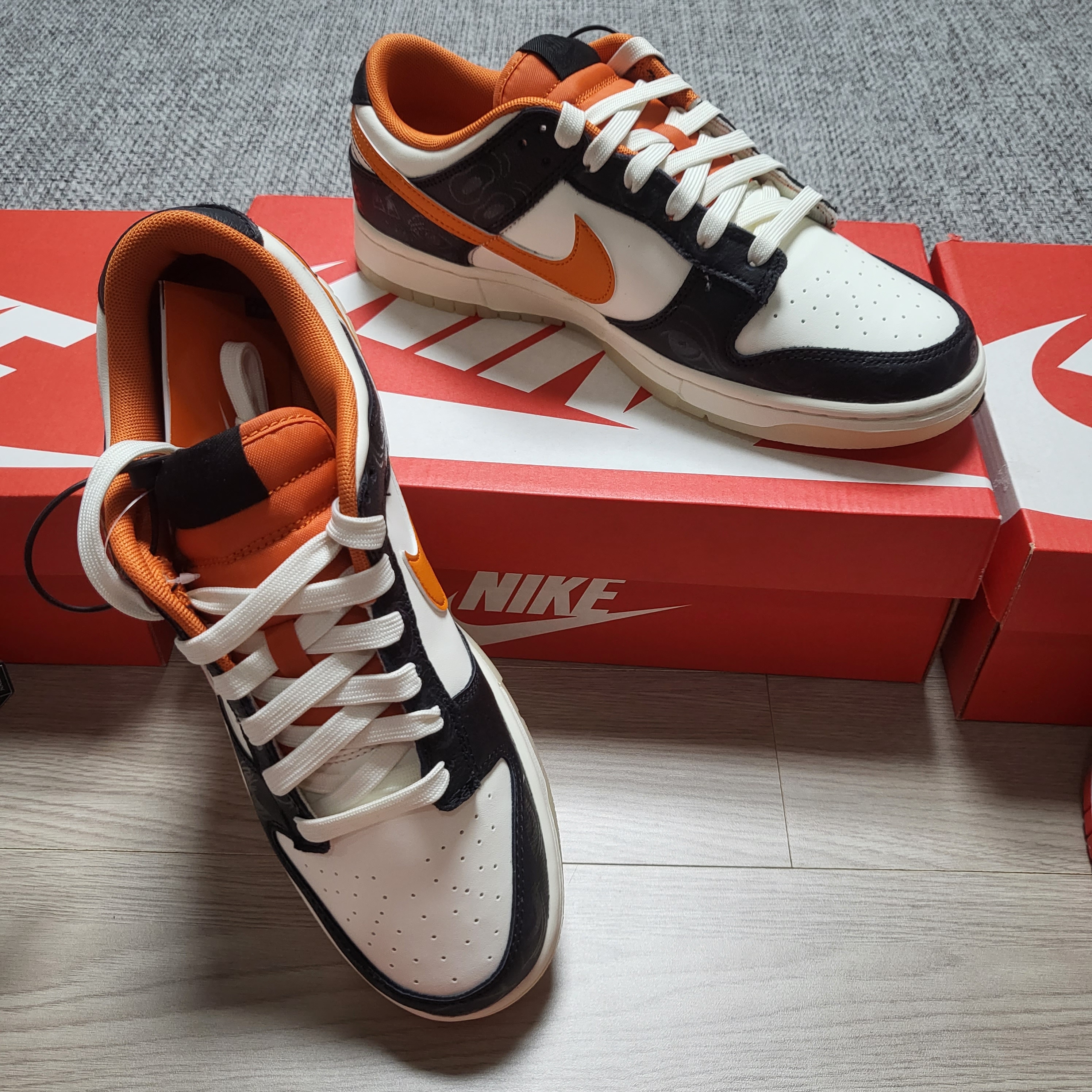 Nike Dunk Low Retro PRM Halloween 착용 스타일