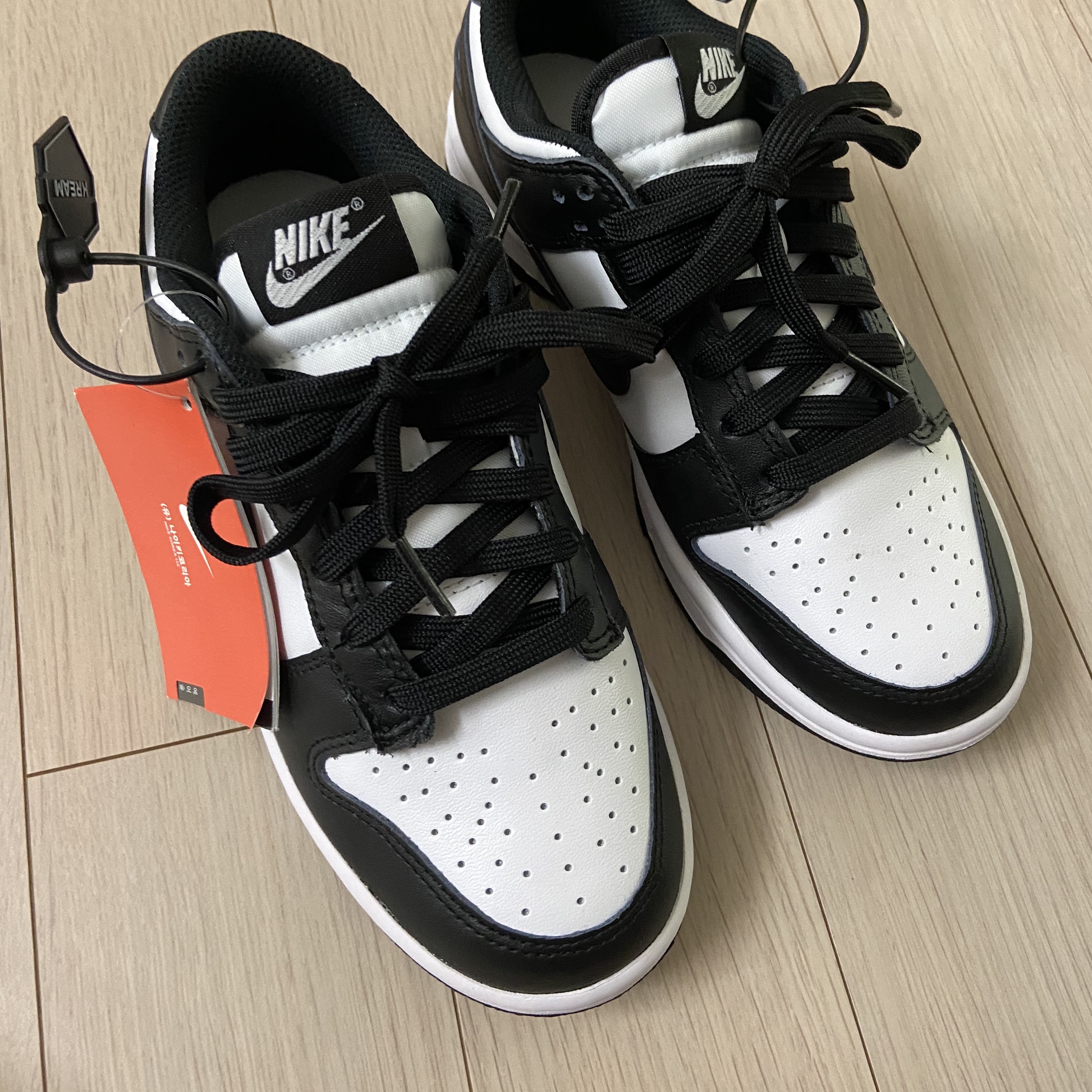 Nike Dunk Low Retro Black 착용 스타일
