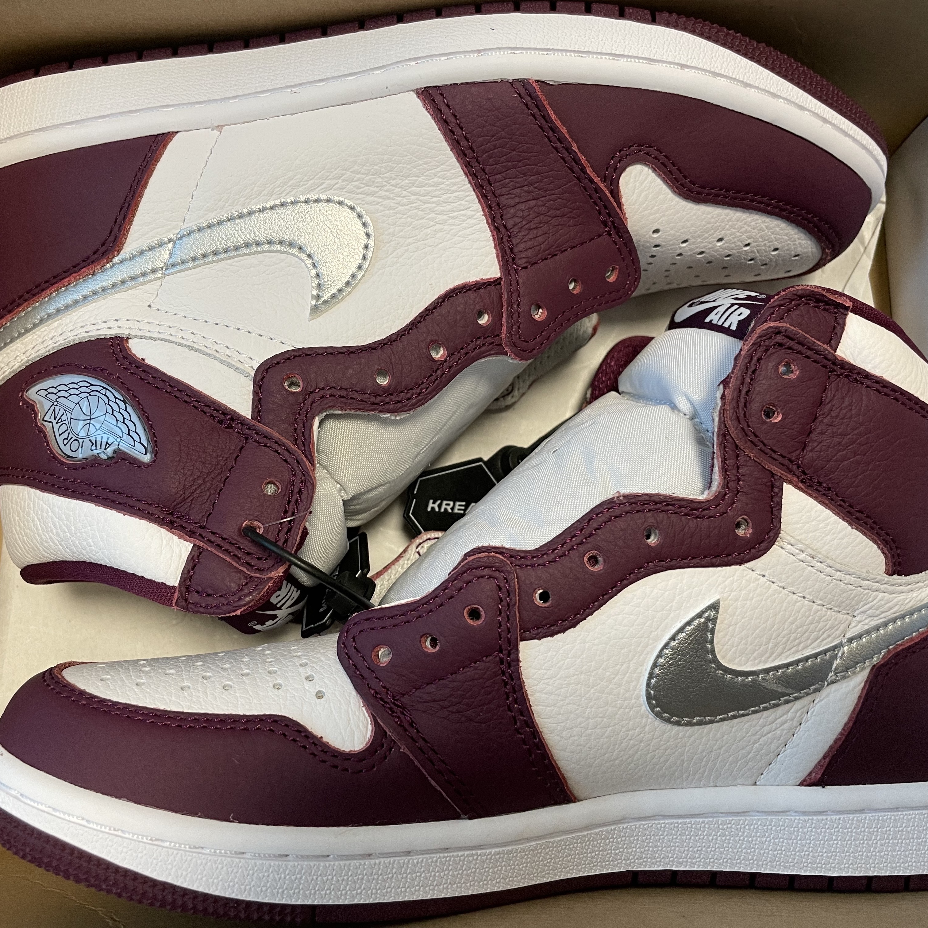 Jordan 1 Retro High OG Bordeaux 착용 스타일