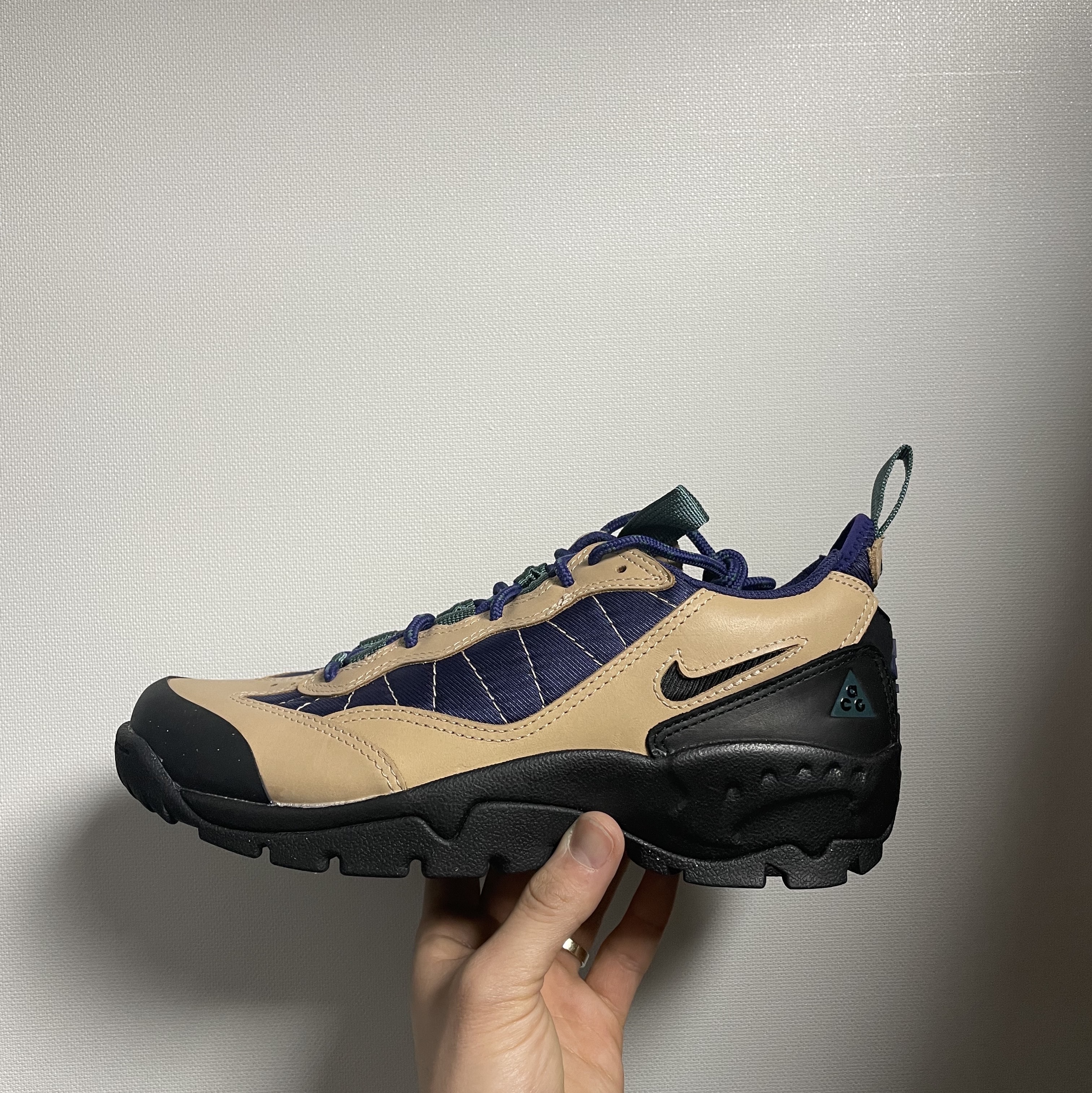 Nike ACG Air Mada Vachetta Tan 착용 스타일
