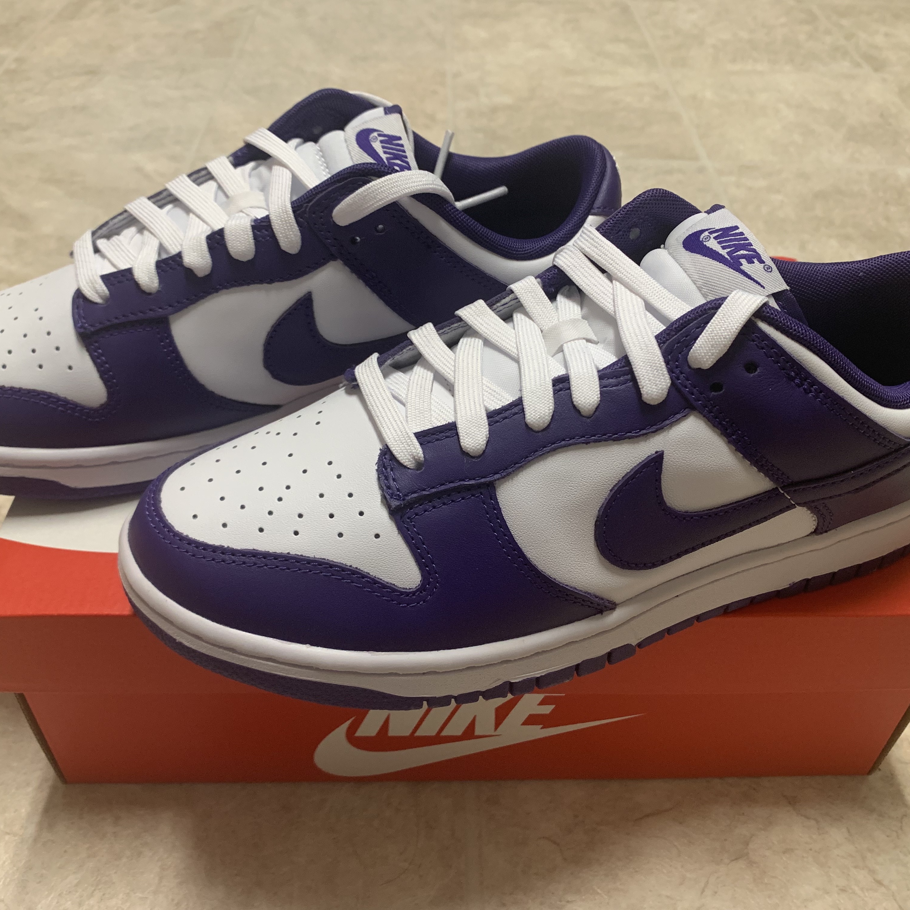 Nike Dunk Low Retro Championship Court Purple 착용 스타일