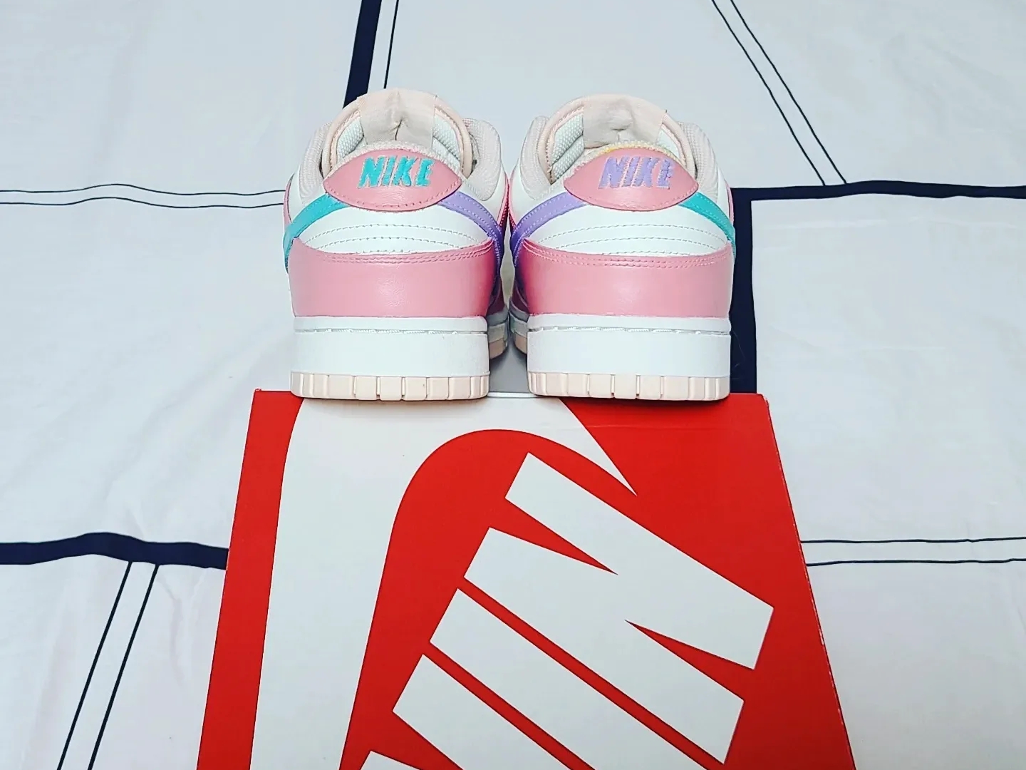 (W) Nike Dunk Low Orange Pearl 착용 스타일 - 5