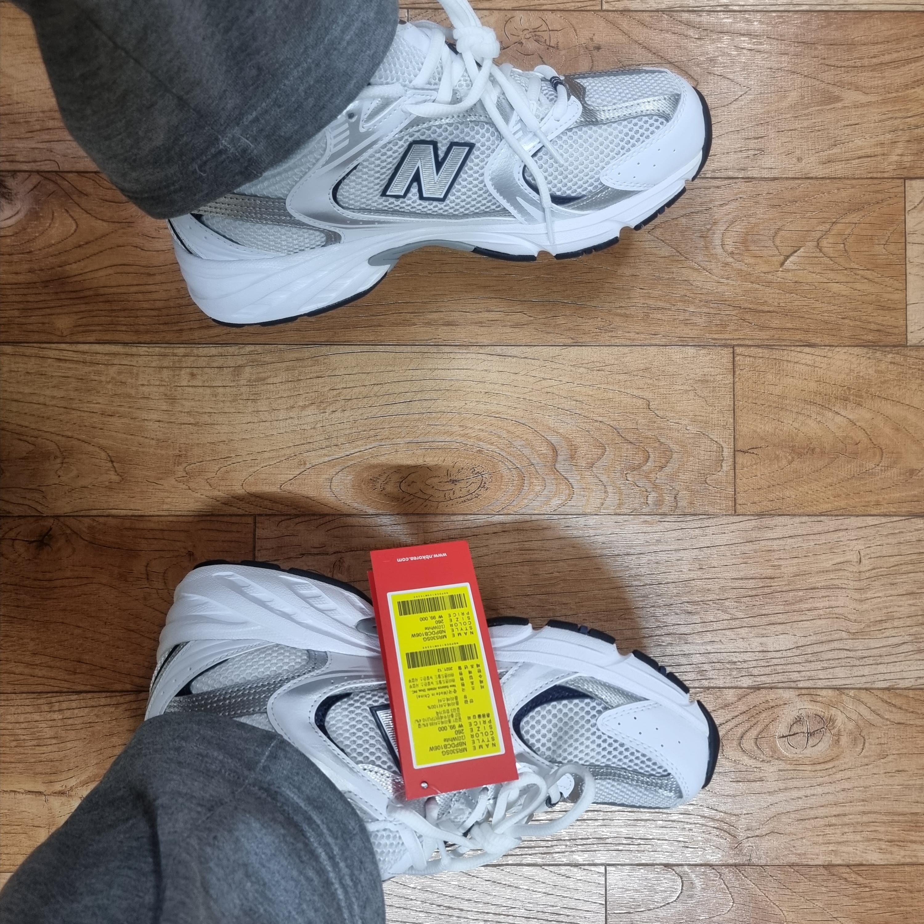 New Balance 530 White 착용 스타일