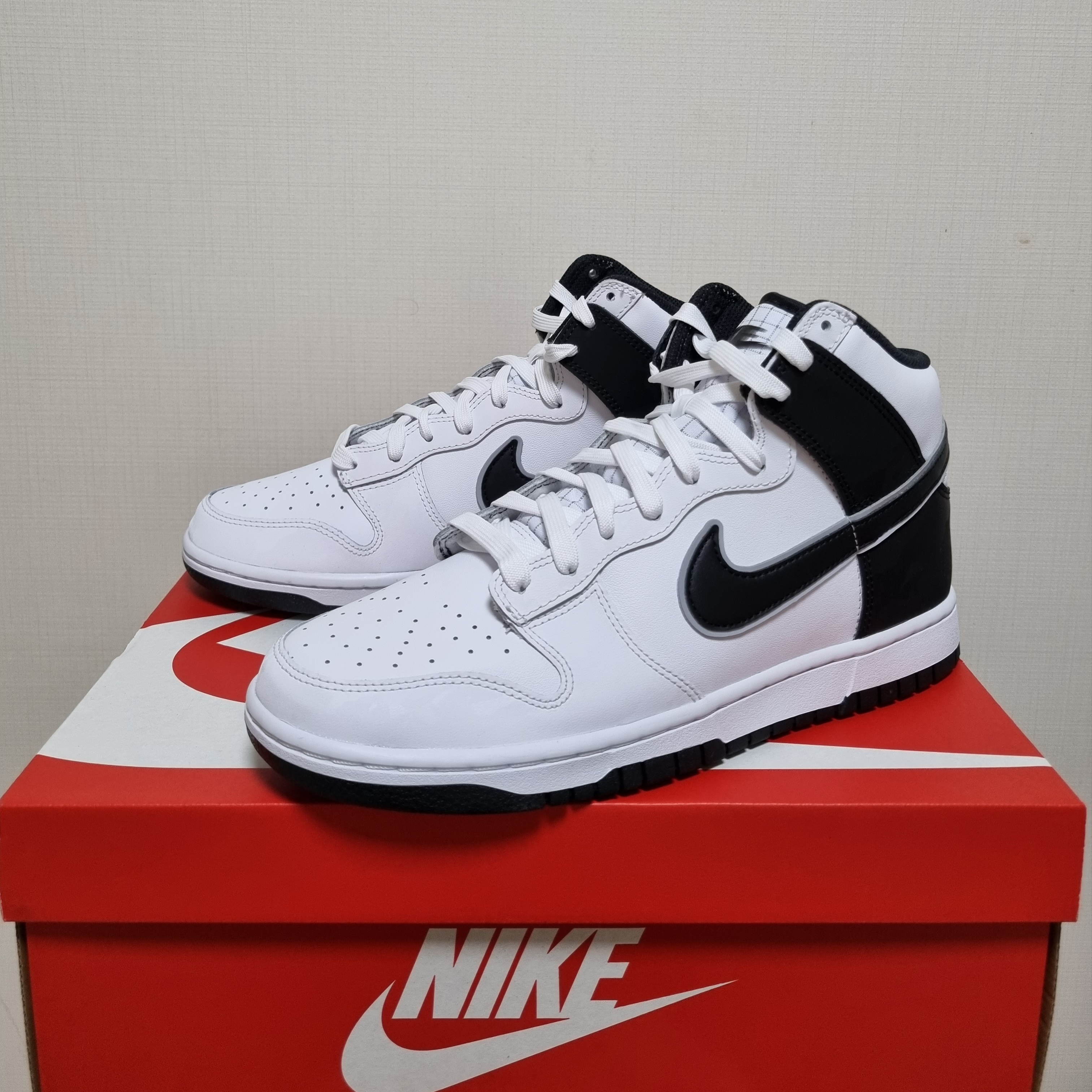 Nike Dunk High Retro SE White Black 착용 스타일 - 1