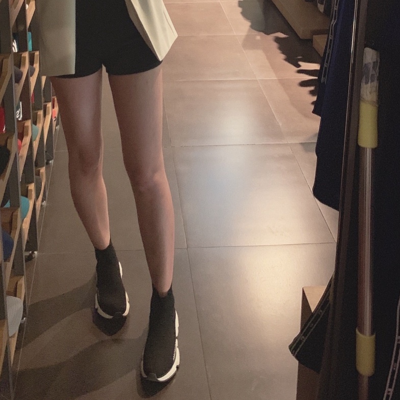Jordan 1 Mid Triple White, Balenciaga Triple S White 2018 착용 스타일 - 5
