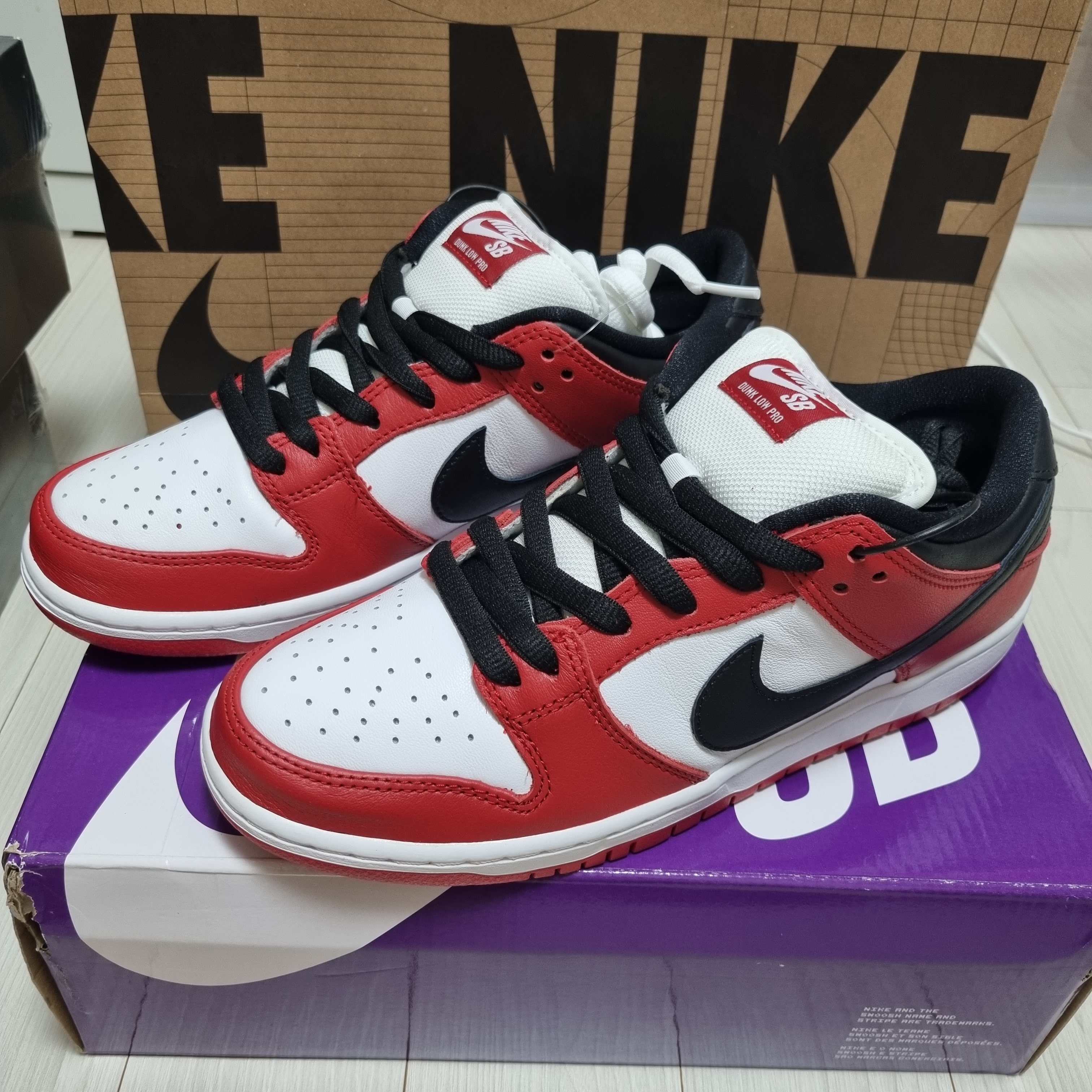 Nike SB Dunk Low Pro Chicago 착용 스타일
