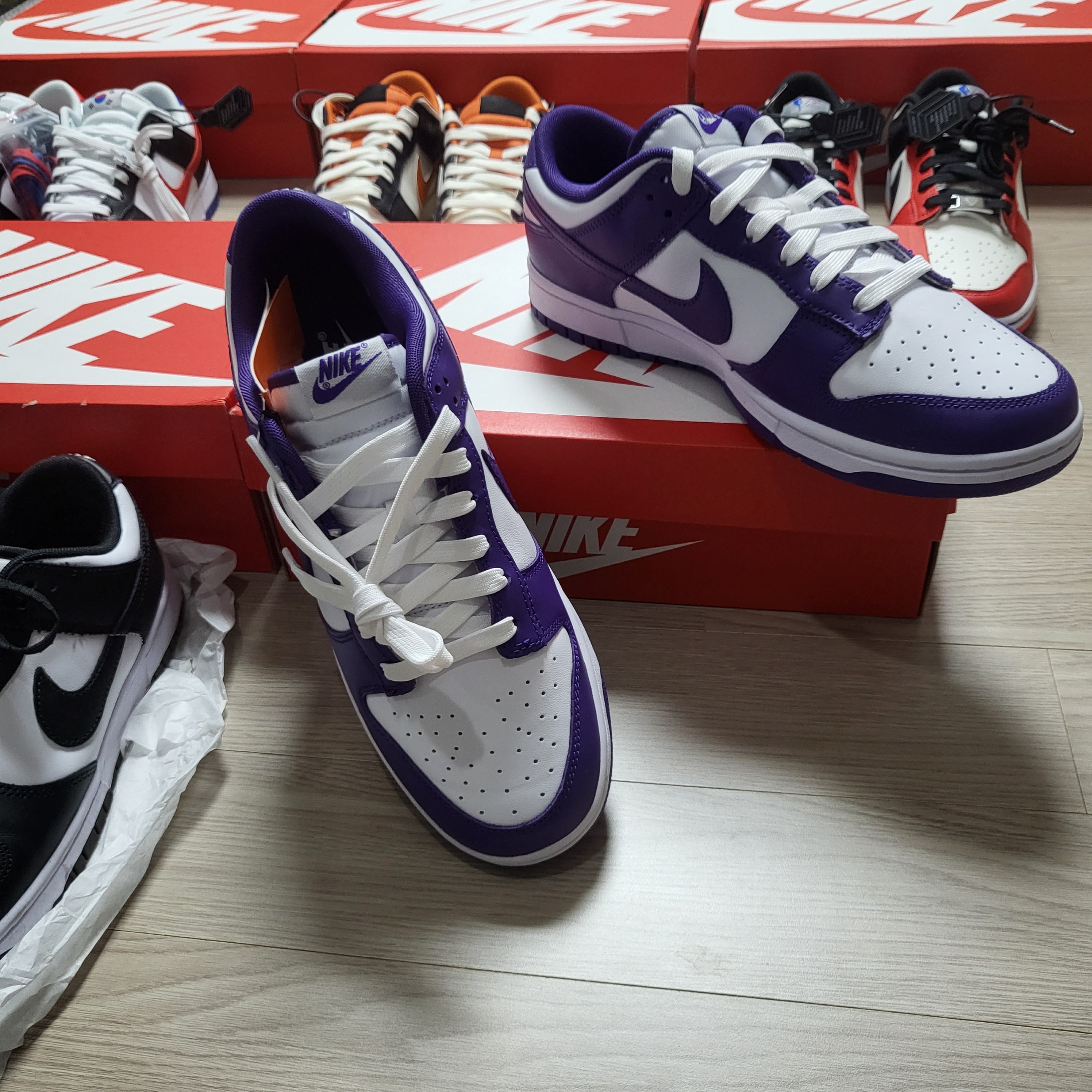 Nike Dunk Low Retro Championship Court Purple 착용 스타일