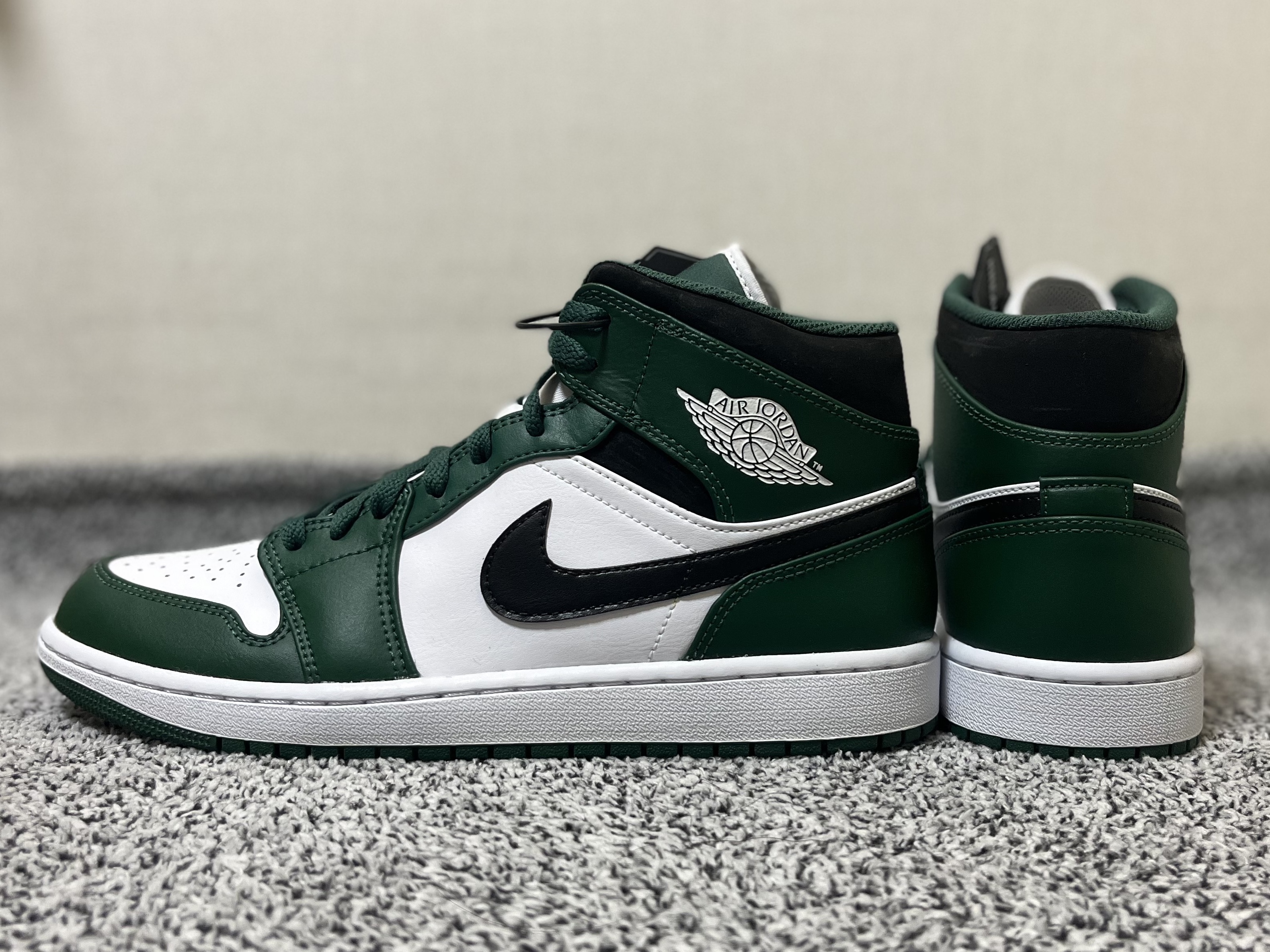 Jordan 1 Mid Sonics 2021, (GS) Jordan 1 Mid Sonics 2021 착용 스타일 - 2