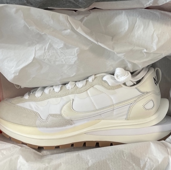 Nike x Sacai VaporWaffle White and Gum 착용 스타일
