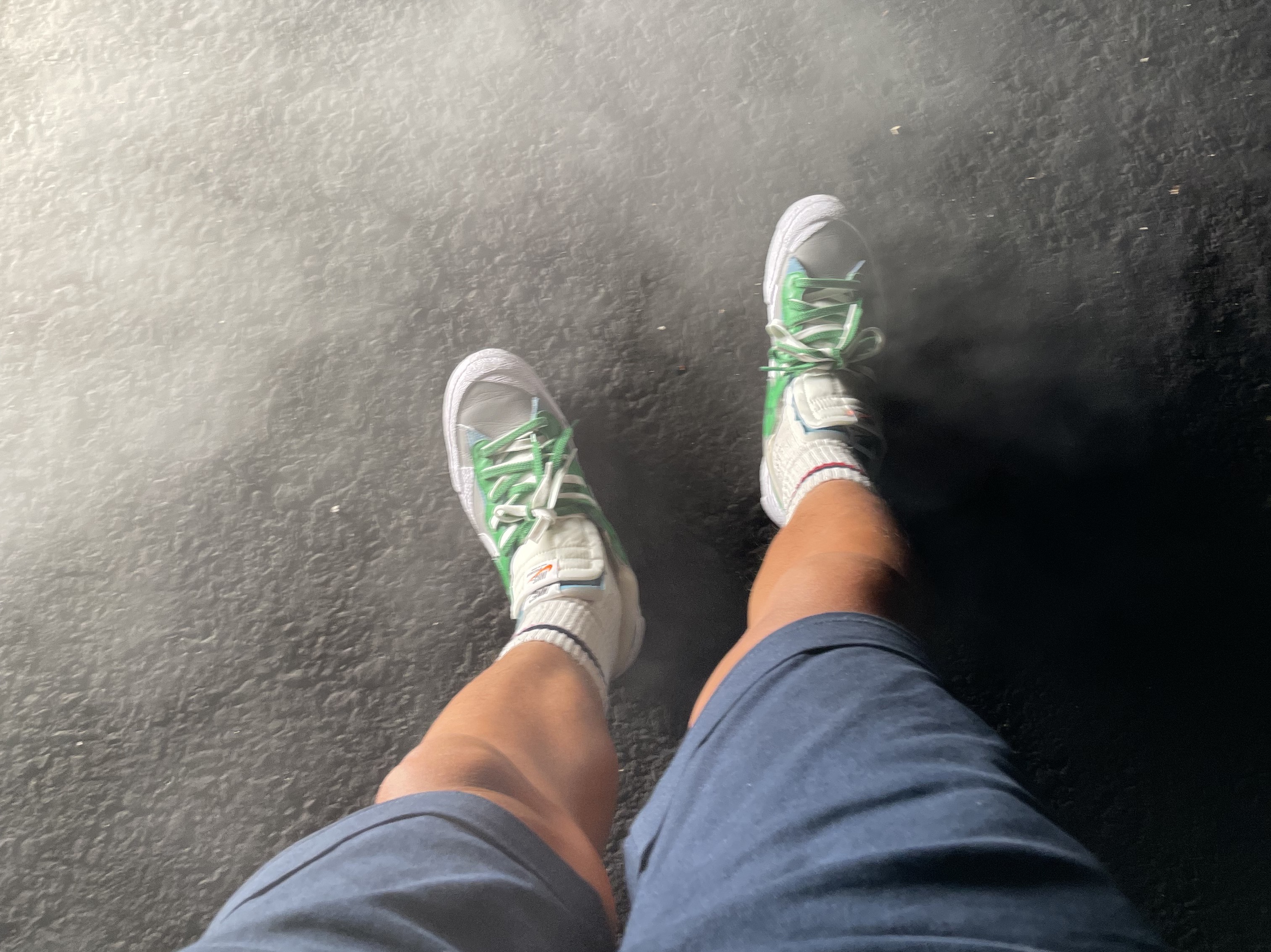 Nike x Sacai Blazer Low Classic Green 착용 스타일 - 2