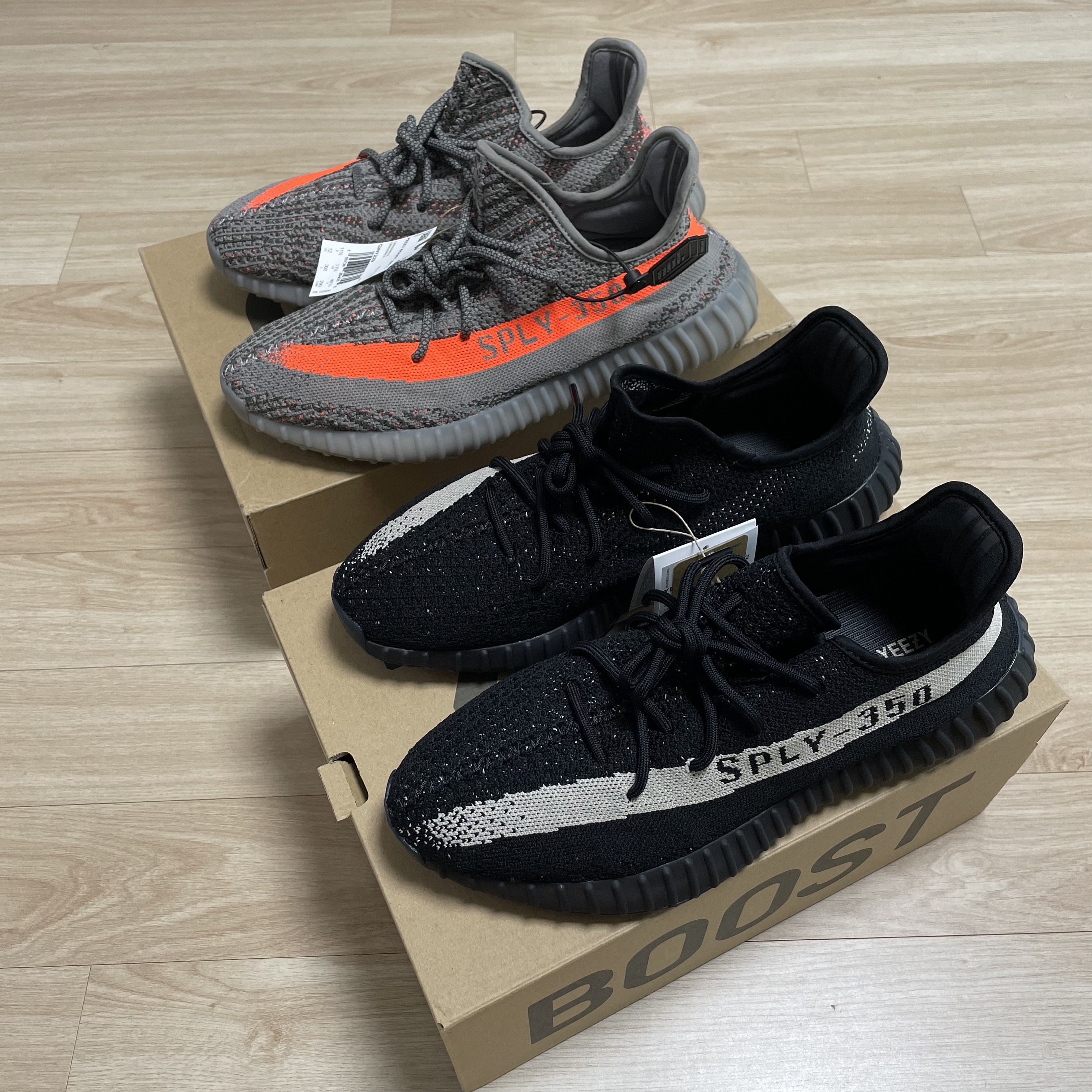 Adidas Yeezy Boost 350 V2 Core Black White 2022, Adidas Yeezy Boost 350 V2 Beluga - Reflective 착용 스타일 - 2