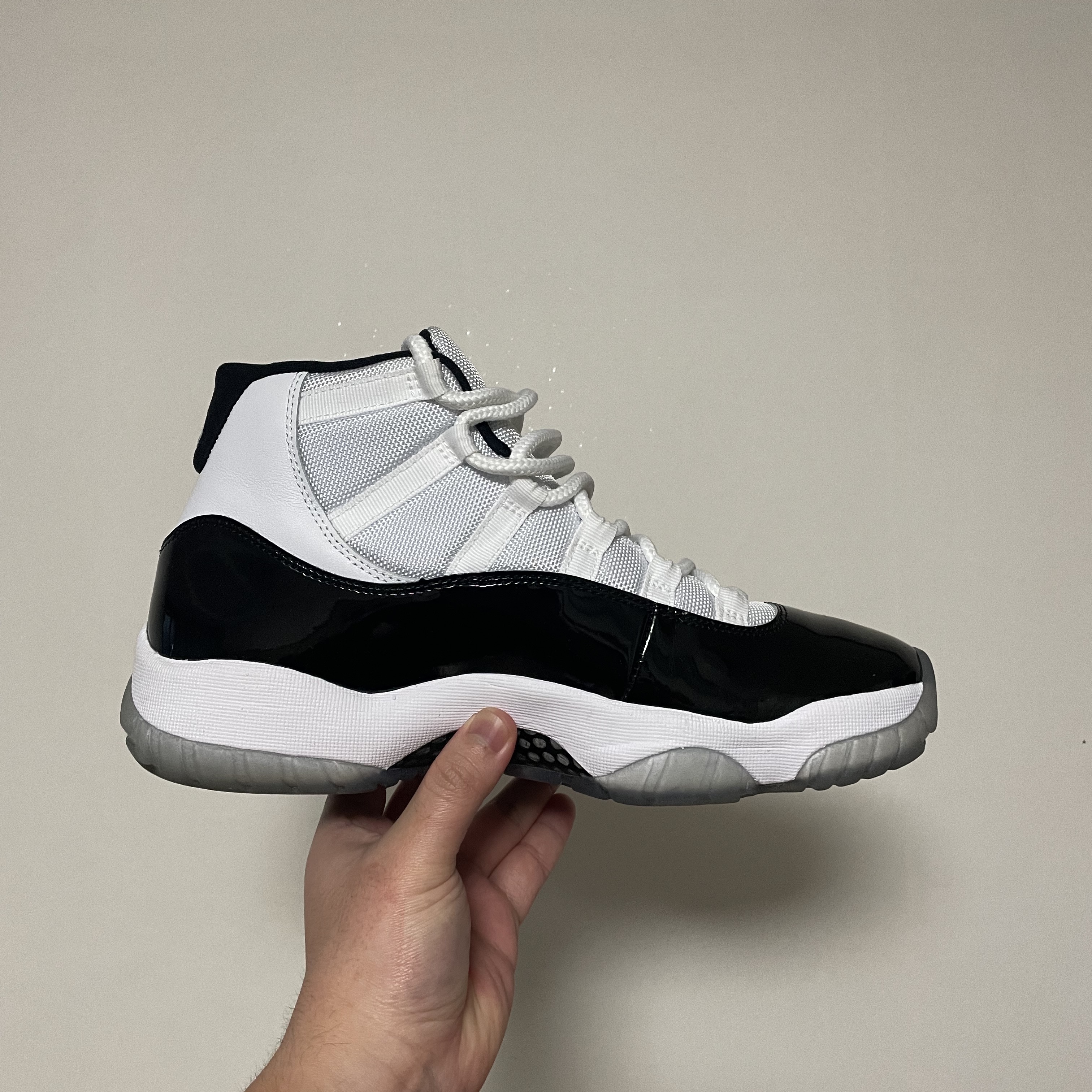 Jordan 11 Retro Concord 2018 착용 스타일