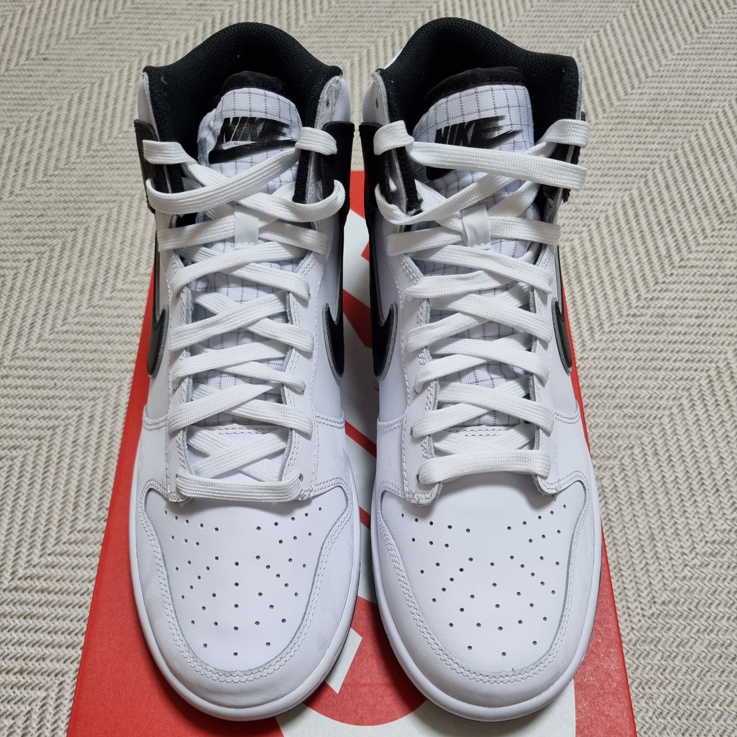 Nike Dunk High Retro SE White Black 착용 스타일 - 3