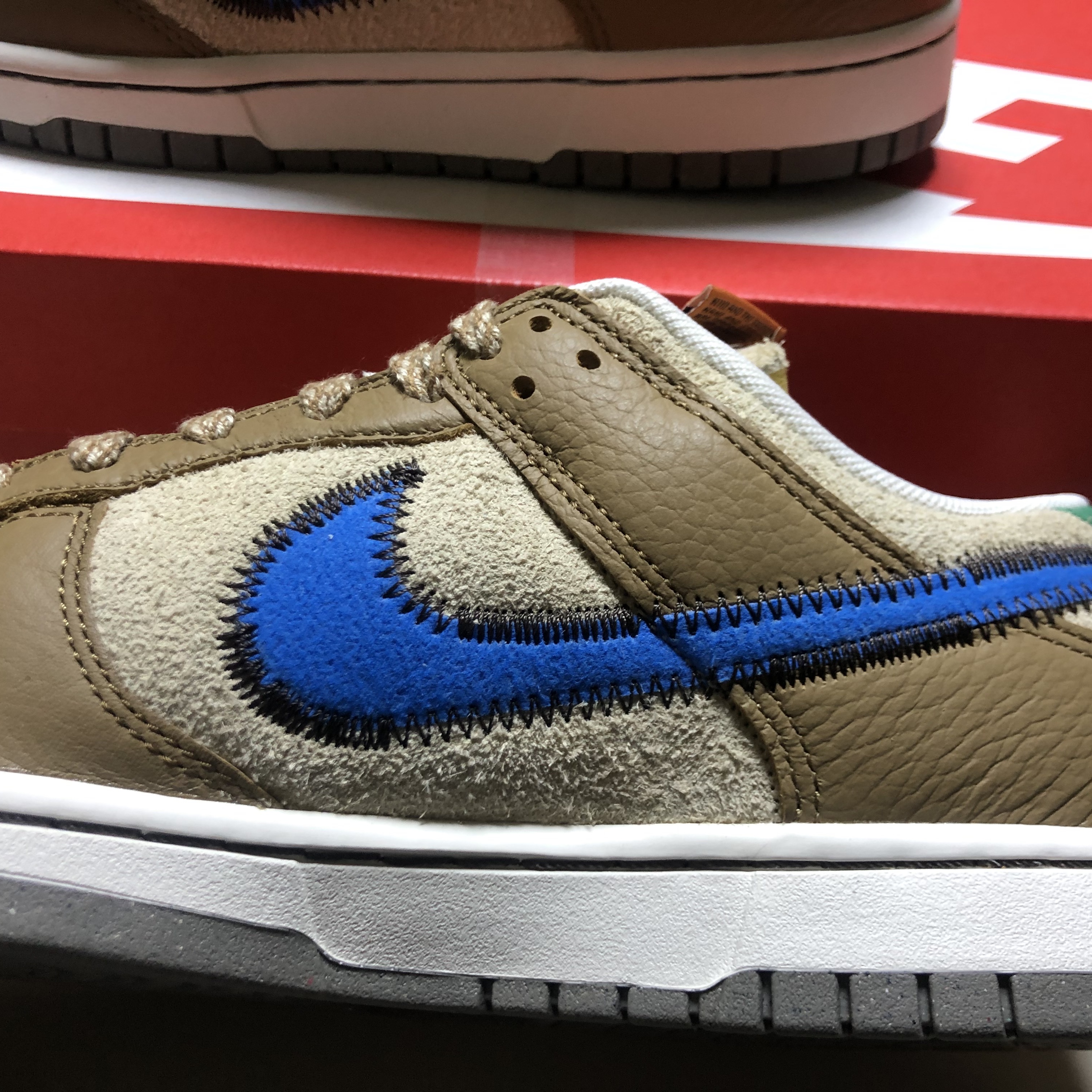 Nike x Size? Dunk Low Dark Driftwood Photo Blue 착용 스타일 - 4