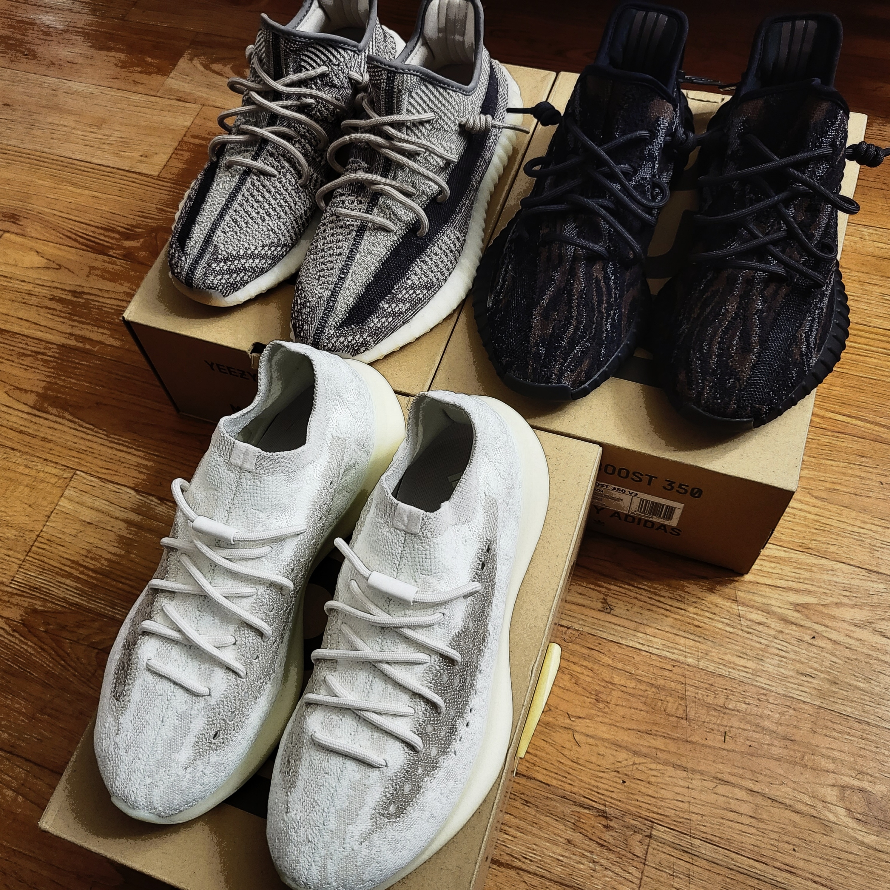 Adidas Yeezy Boost 350 V2 MX Rock, Adidas Yeezy Boost 350 V2 Zyon 착용 스타일