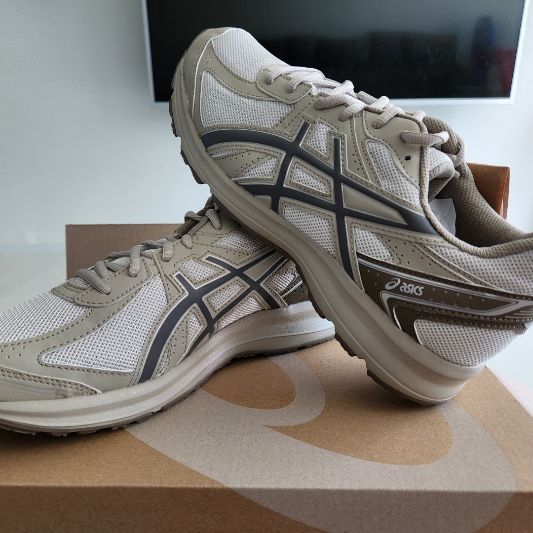 Asics Jog 100 S SMU Light Grey - 2E Wide 착용 스타일 - 2