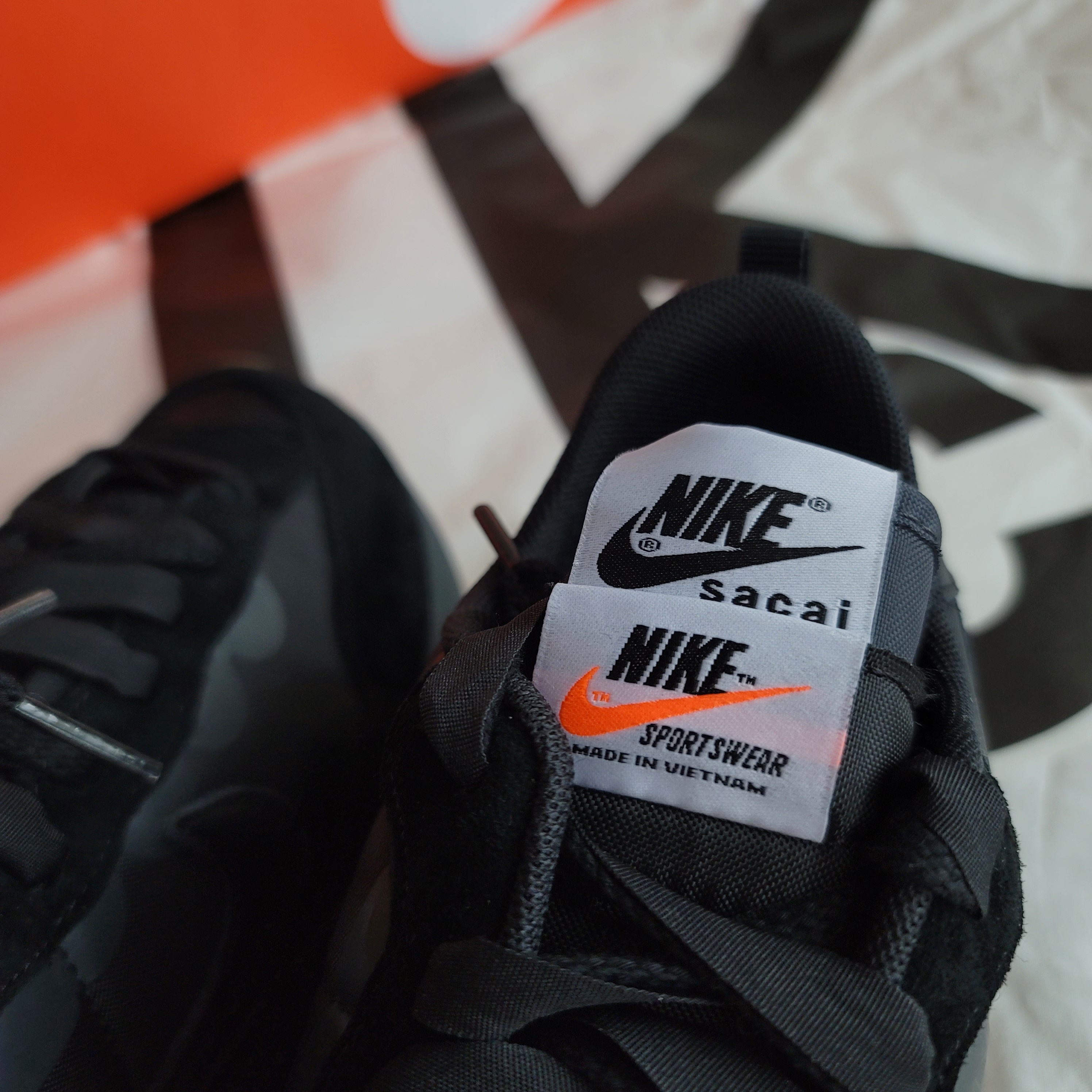 Nike x Sacai VaporWaffle Black and Gum, Nike x Sacai VaporWaffle White and Gum 착용 스타일 - 5
