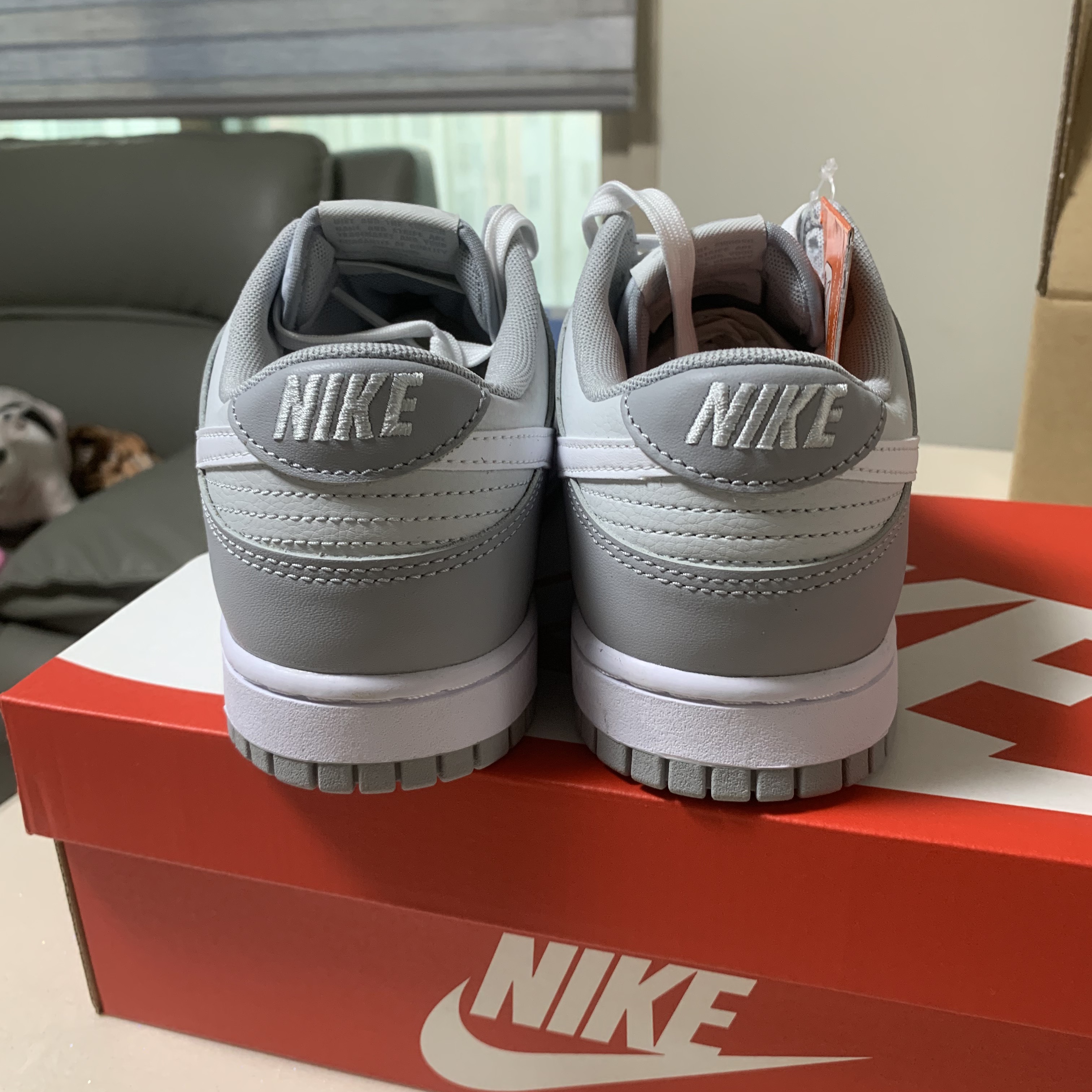 Nike Dunk Low Retro Wolf Grey 착용 스타일 - 5