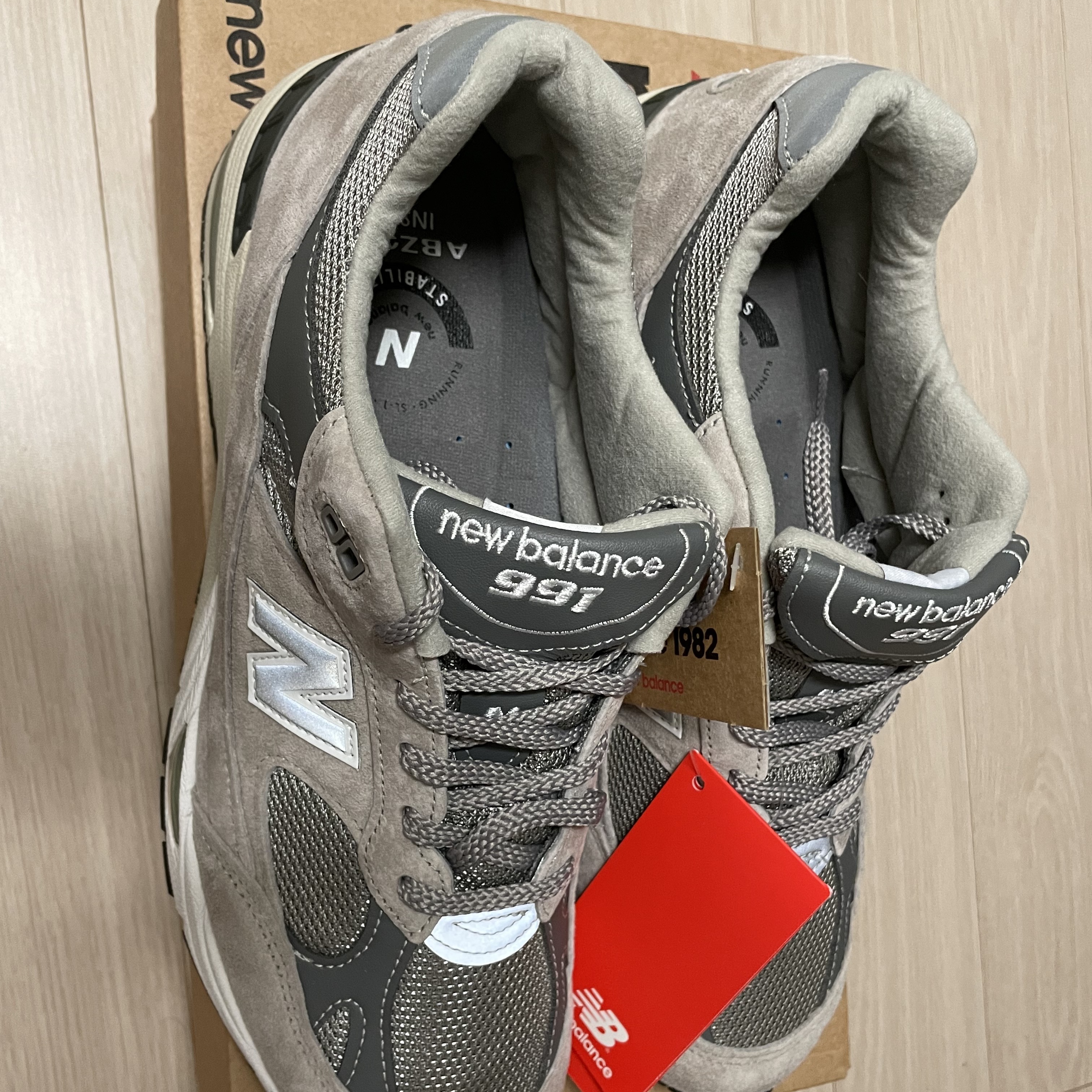 New Balance 991 Made in UK Grey 착용 스타일