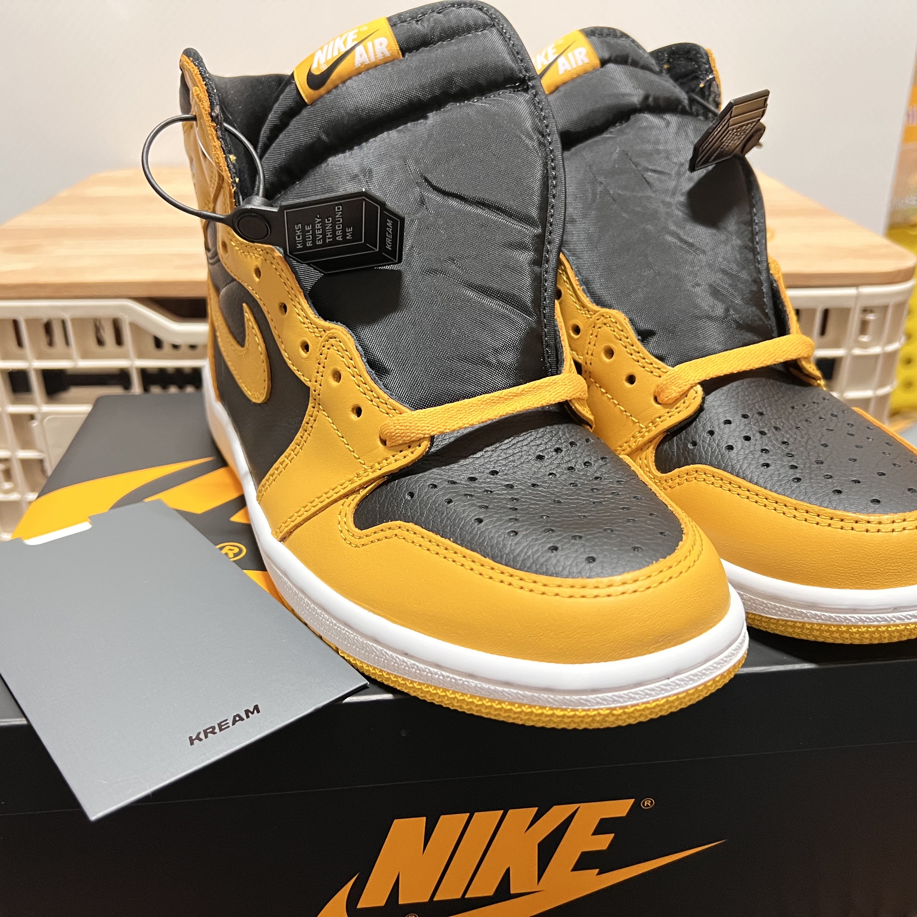 Jordan 1 Retro High OG Pollen 착용 스타일