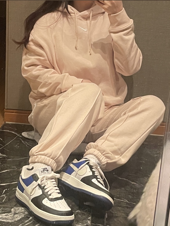 Nike Air Force 1 '07 Low White, (W) Nike Air Force 1 '07 Low White 착용 스타일 - 2