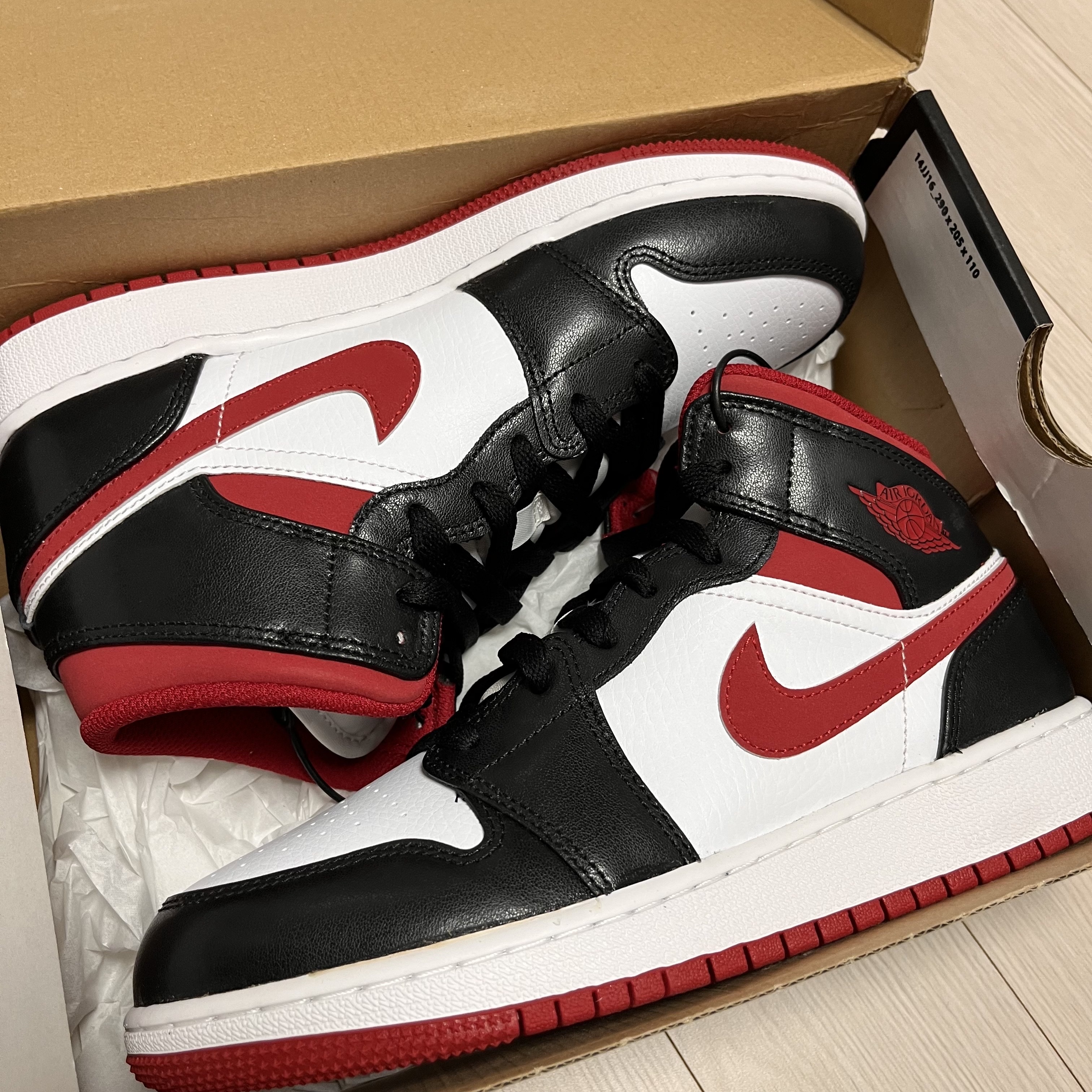 (GS) Jordan 1 Mid Gym Red Black White 착용 스타일