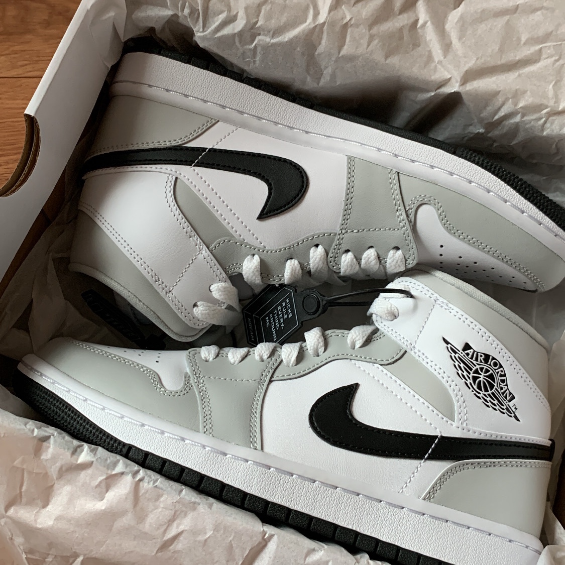 (W) Jordan 1 Mid Grey Fog 착용 스타일