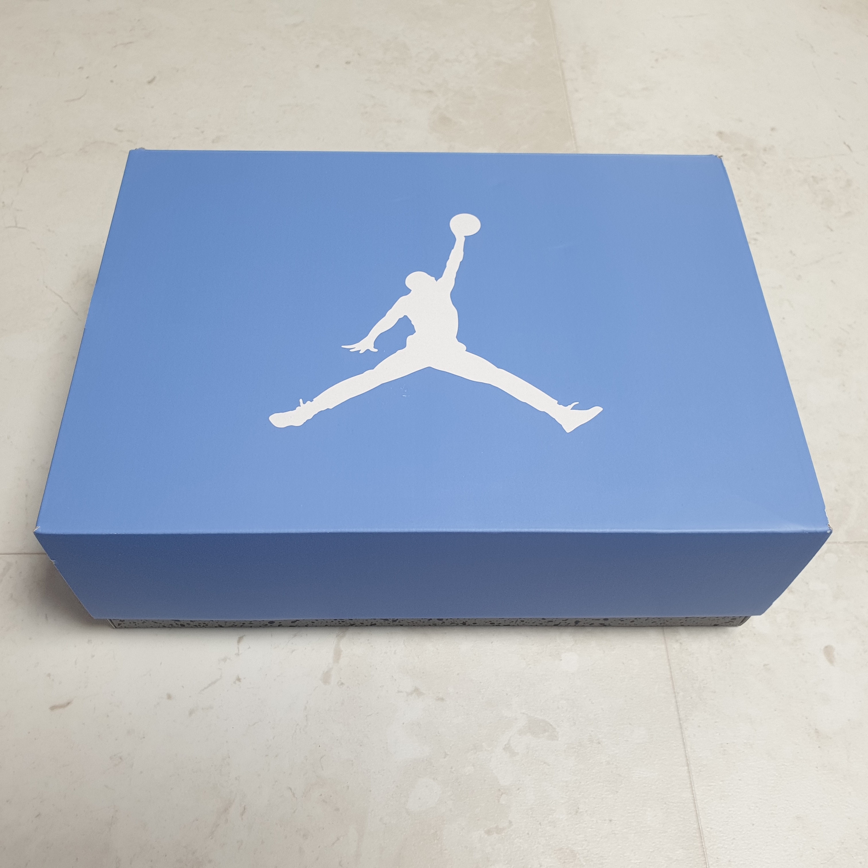 Jordan 6 Retro University Blue 착용 스타일 - 4