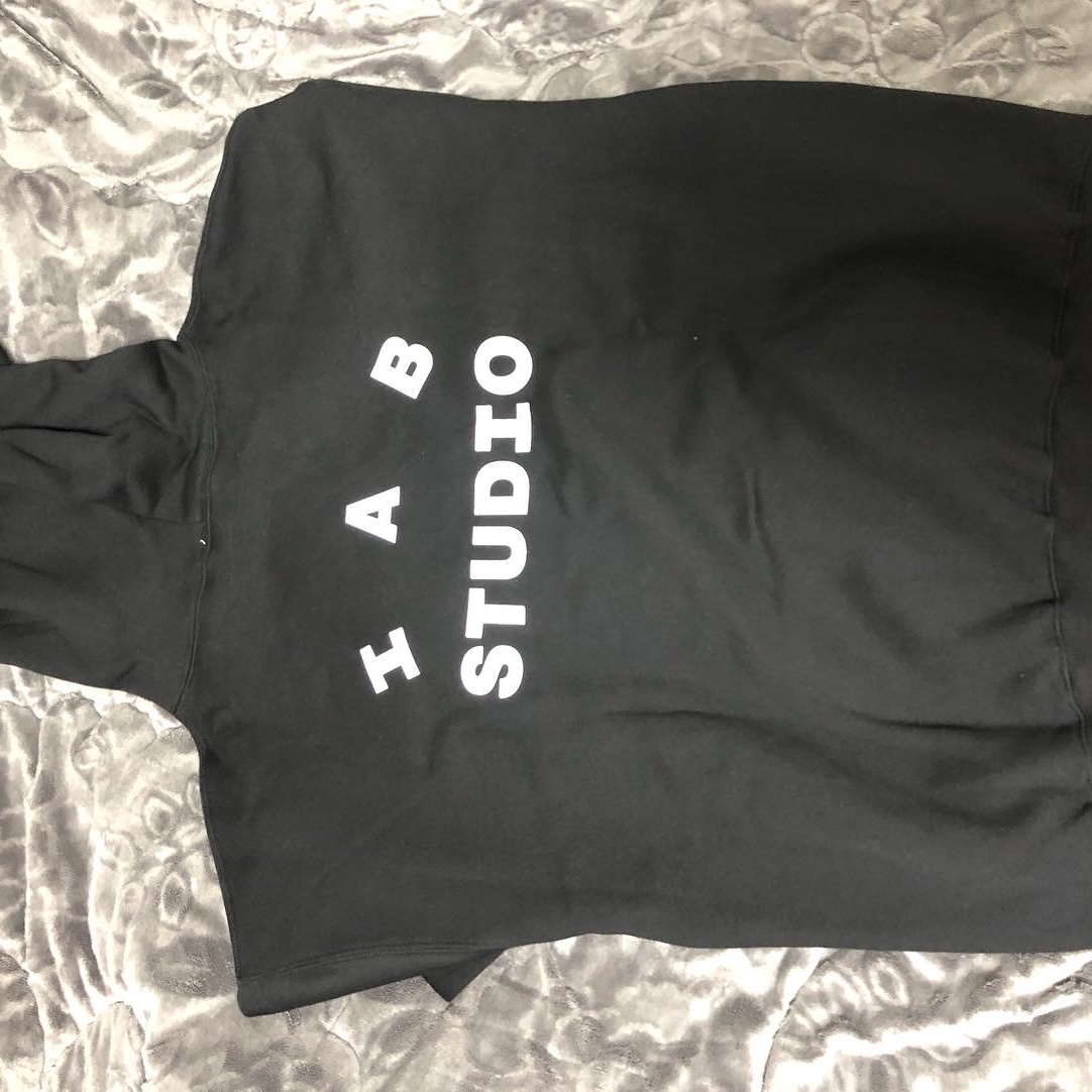 IAB Studio Hoodie Black White 착용 스타일 - 4