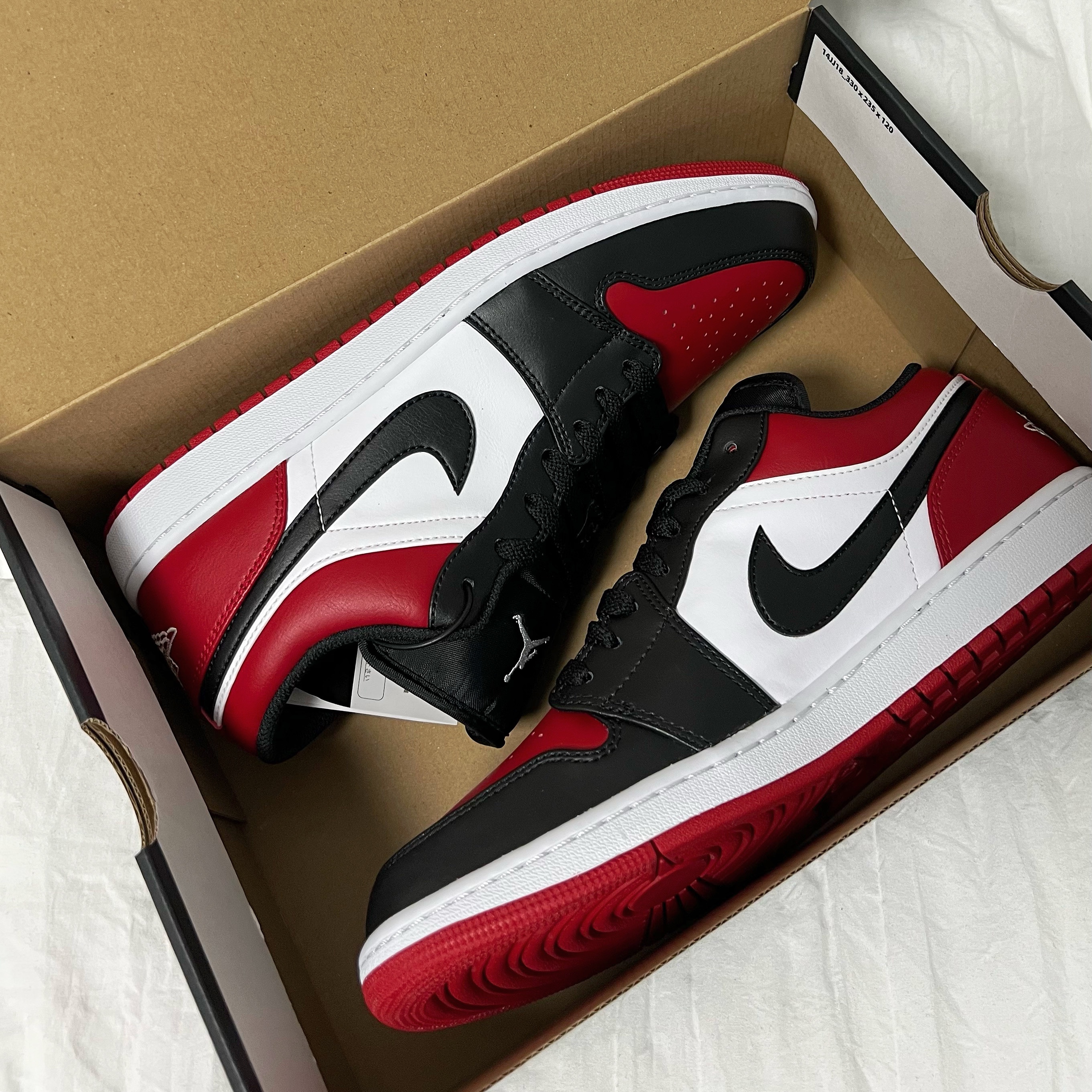Jordan 1 Low Bred Toe 착용 스타일