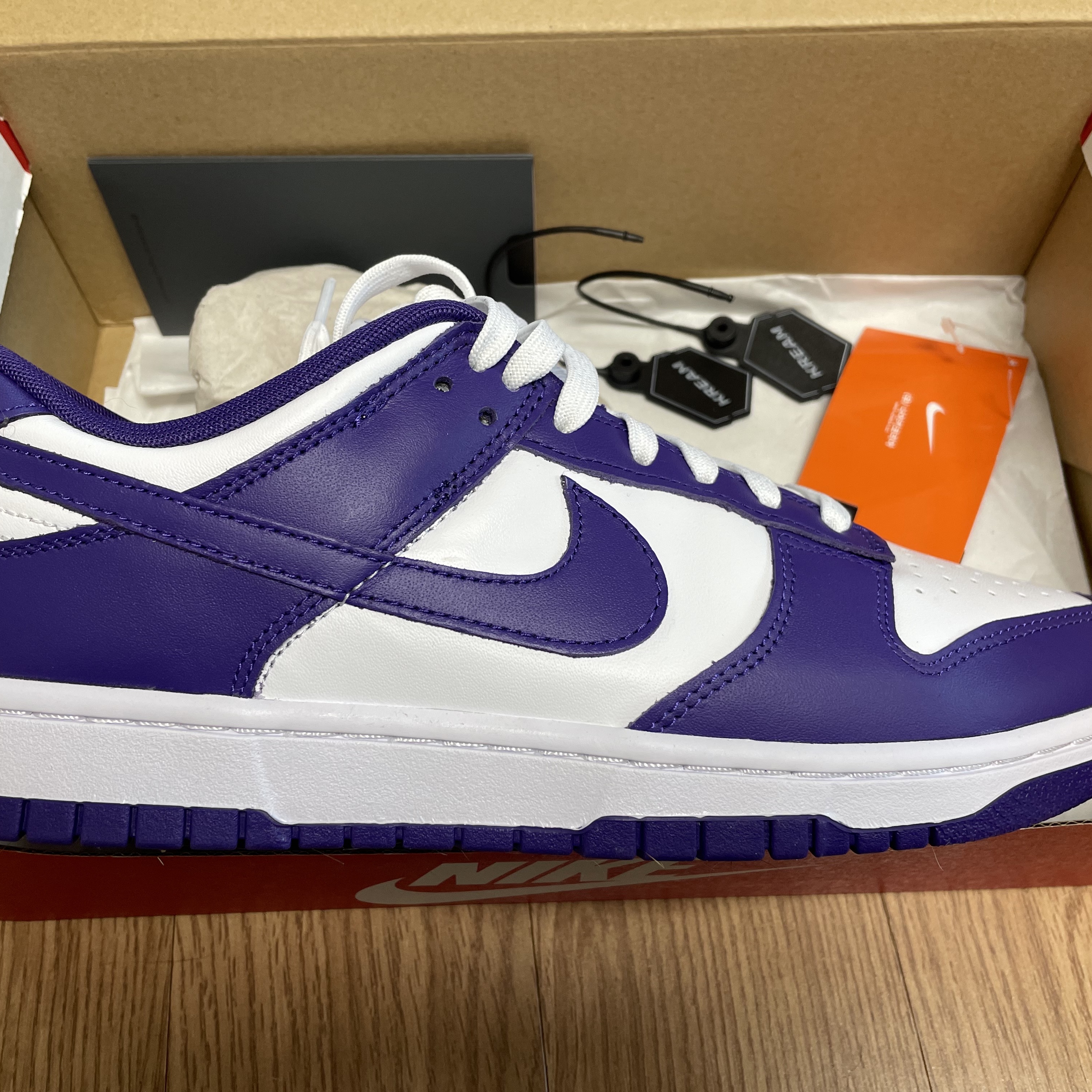 Nike Dunk Low Retro Championship Court Purple 착용 스타일 - 2