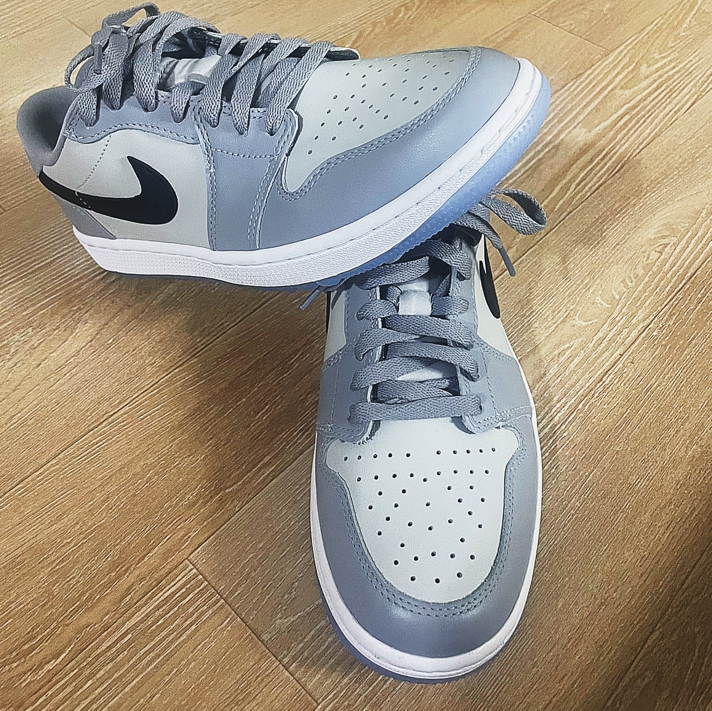 Jordan 1 Low Golf Wolf Grey 착용 스타일