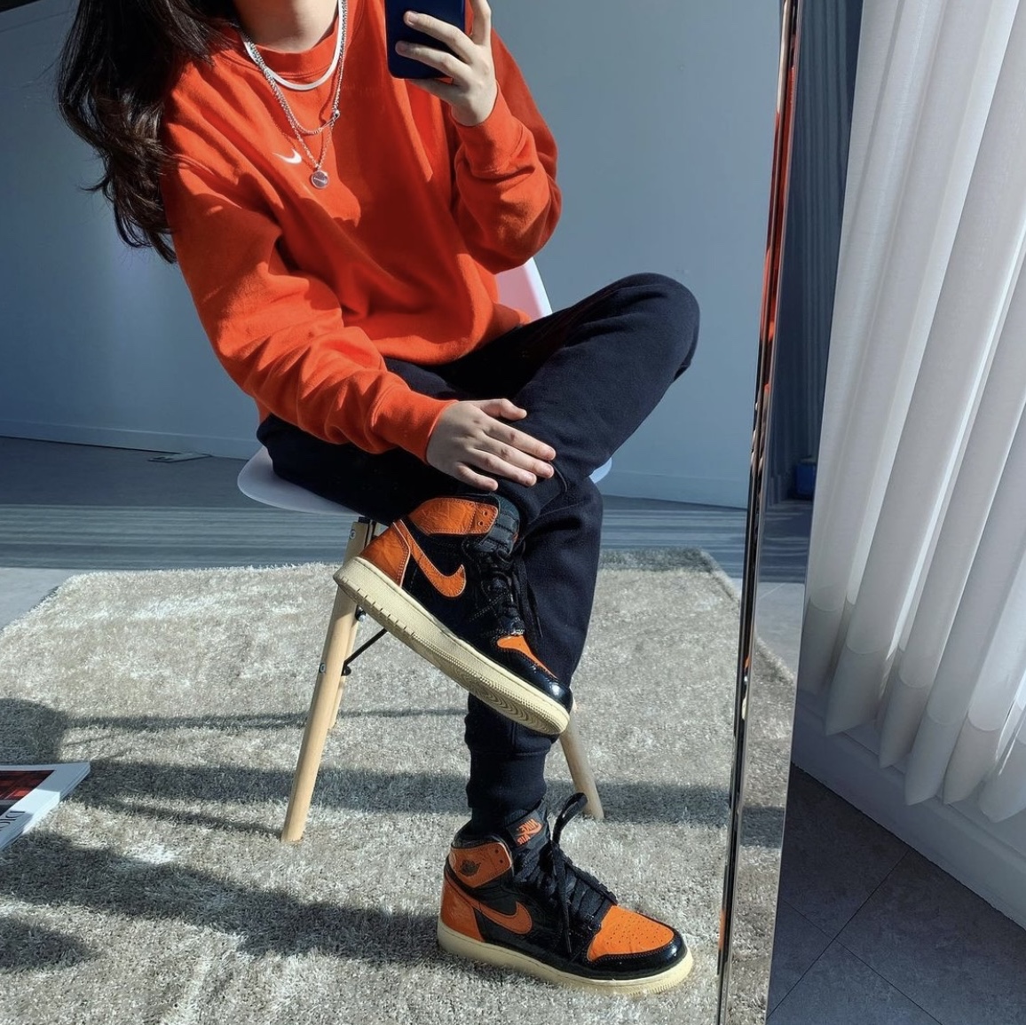 Jordan 1 Retro High Shattered Backboard 3.0, (GS) Jordan 1 Retro High OG Shattered Backboard 3.0 착용 스타일 - 4