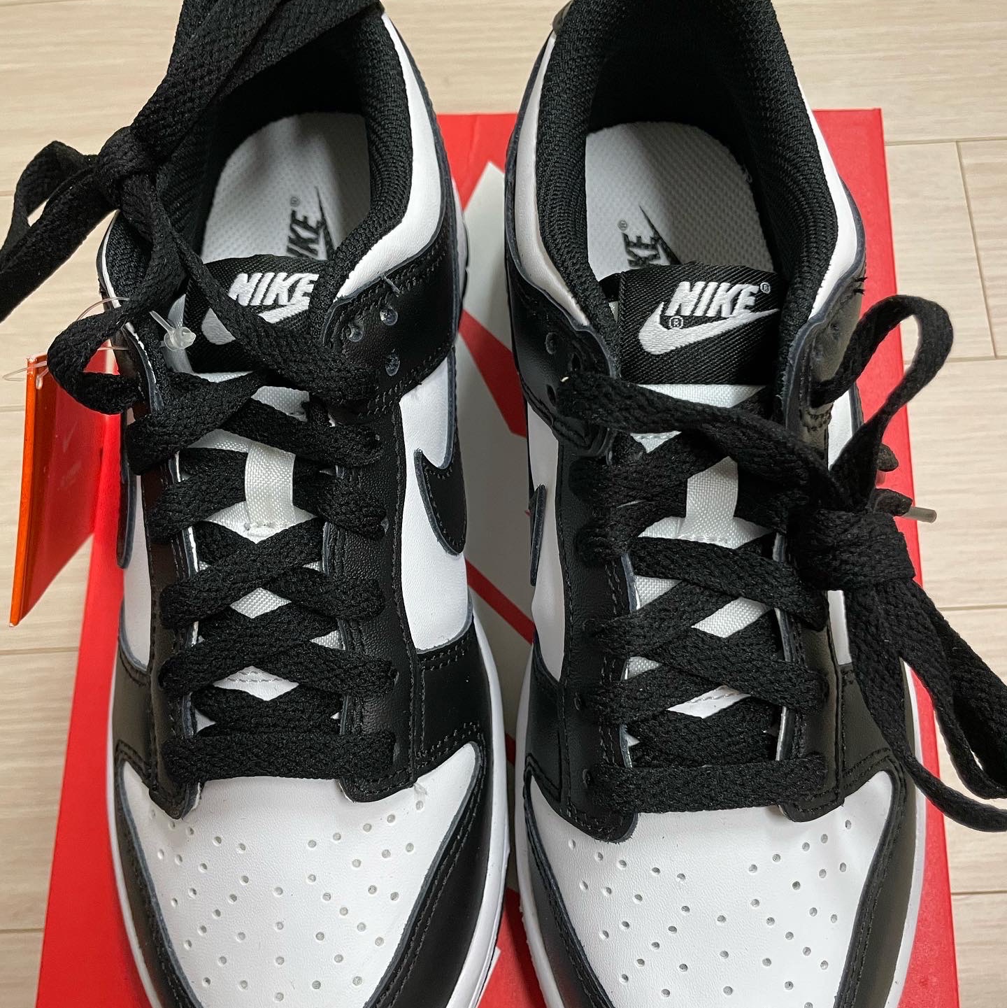 (W) Nike Dunk Low Black 착용 스타일