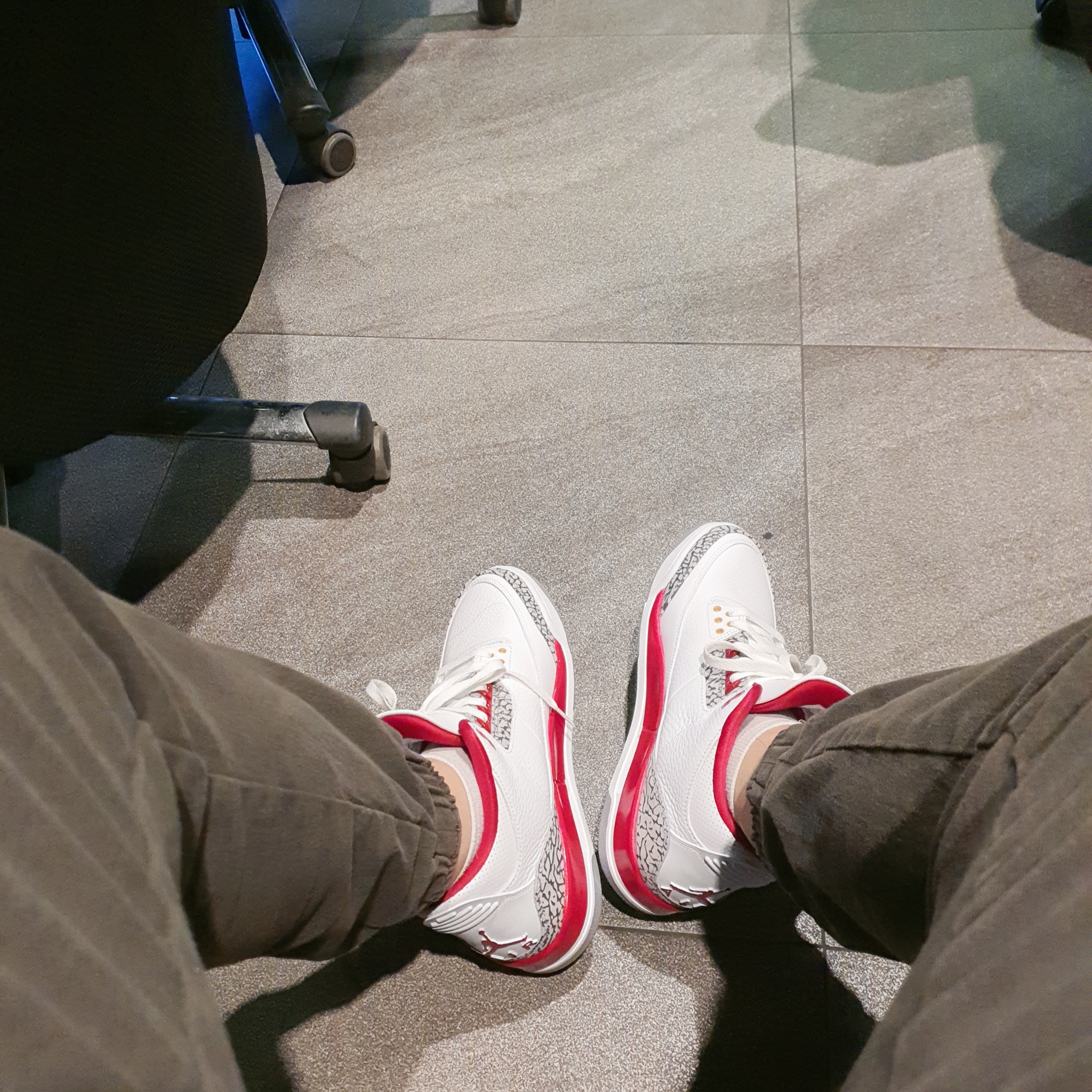 Jordan 3 Retro Cardinal Red 착용 스타일