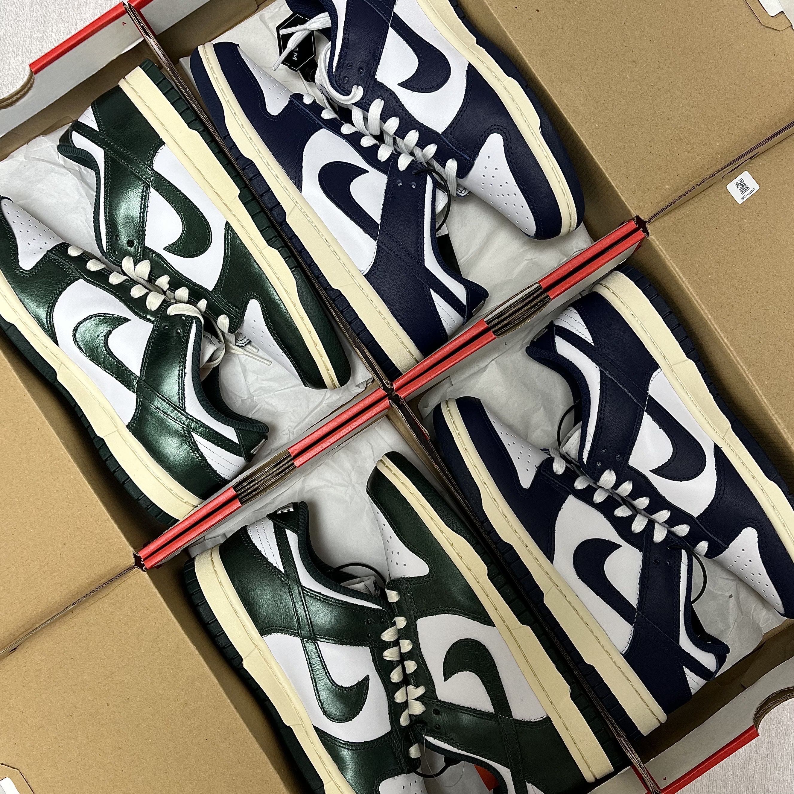 (W) Nike Dunk Low Vintage Midnight Navy, (W) Nike Dunk Low Vintage Green 착용 스타일
