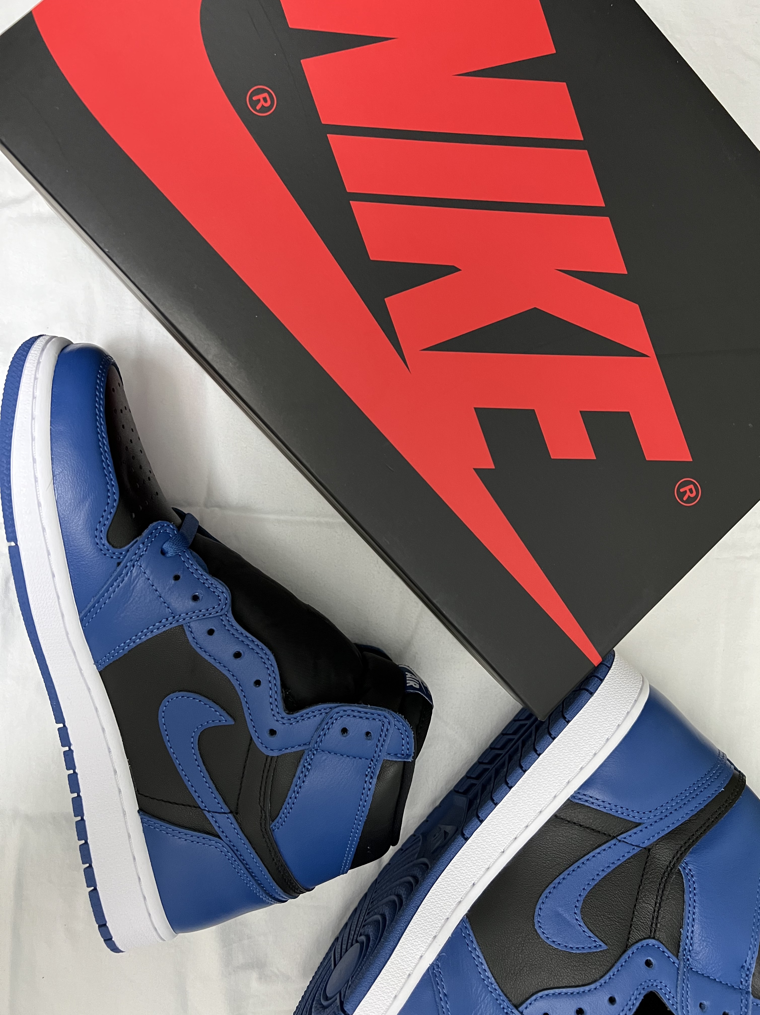 Jordan 1 Retro High OG Dark Marina Blue 착용 스타일