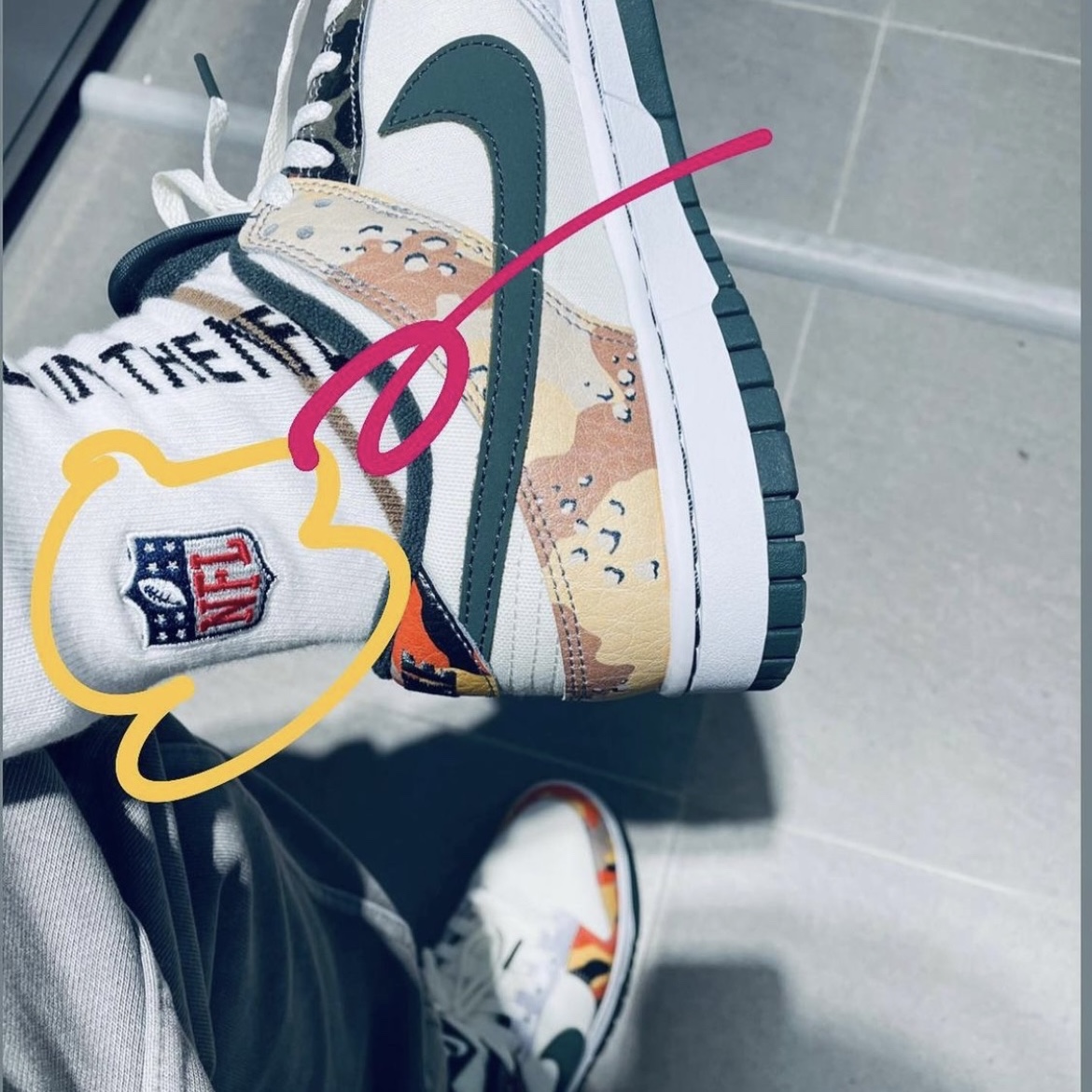 Nike Dunk Low SE Sail Multi Camo 착용 스타일