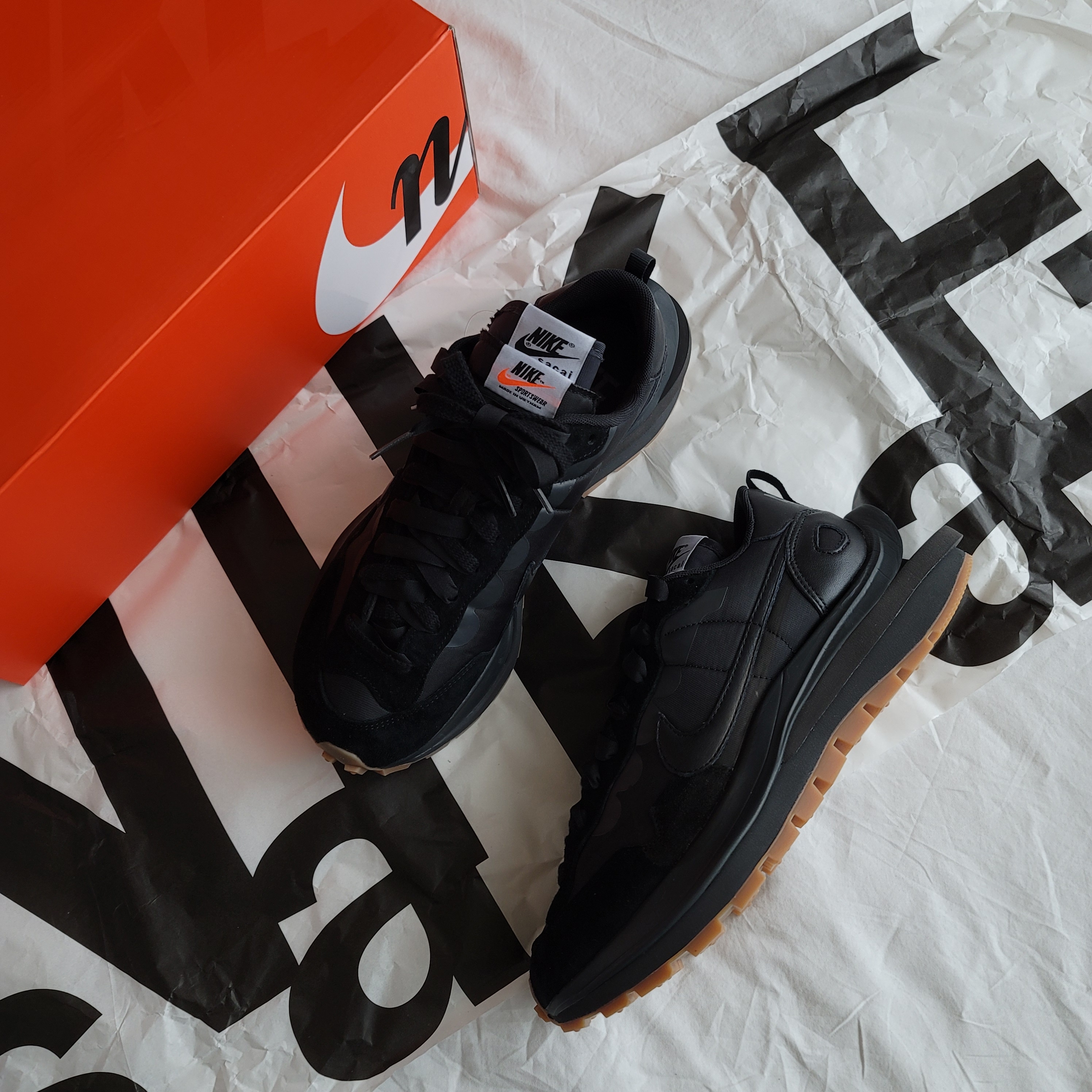 Nike x Sacai VaporWaffle Black and Gum, Nike x Sacai VaporWaffle White and Gum 착용 스타일 - 4